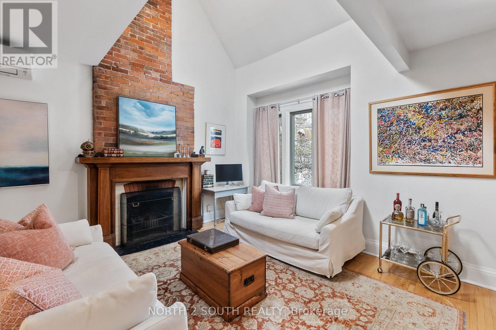 Upper - 161 Marlborough Place, Toronto, Ontario M5R 3J5 - Photo 14 - C13723528