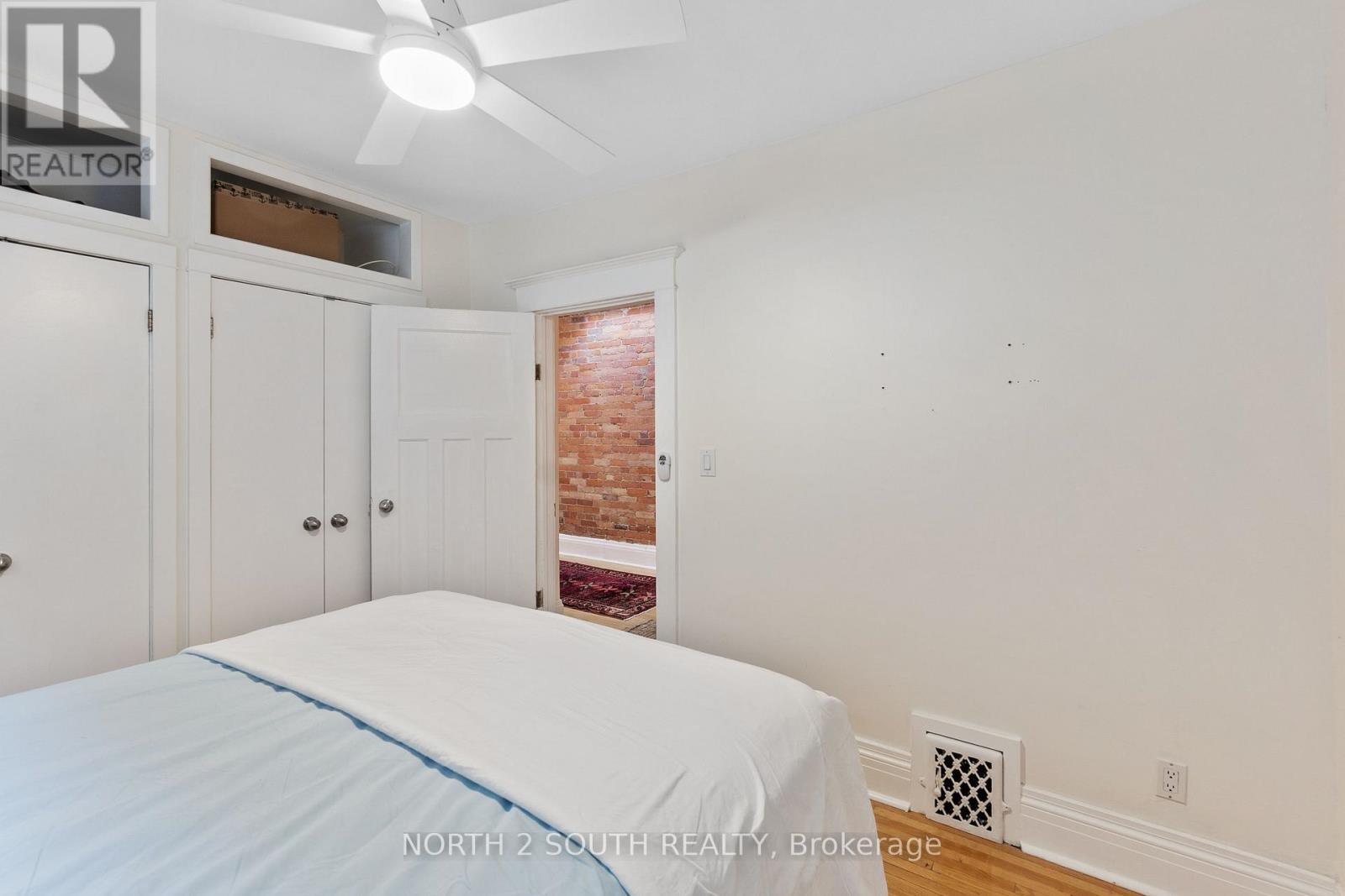 Upper - 161 Marlborough Place, Toronto, Ontario M5R 3J5 - Photo 17 - C13723528
