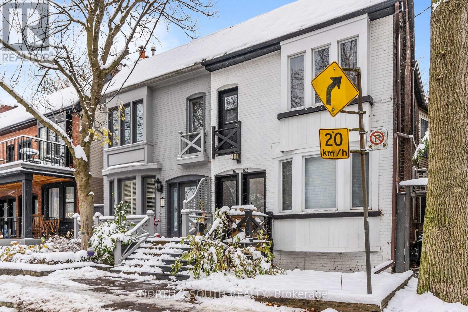 Upper - 161 Marlborough Place, Toronto, Ontario M5R 3J5 - Photo 2 - C13723528
