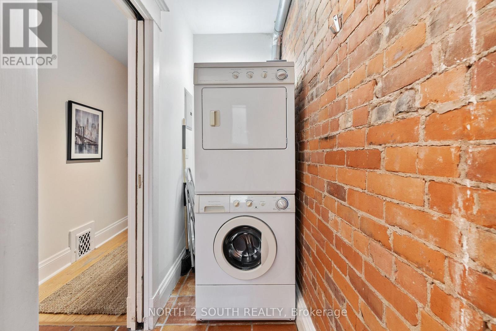 Upper - 161 Marlborough Place, Toronto, Ontario M5R 3J5 - Photo 22 - C13723528