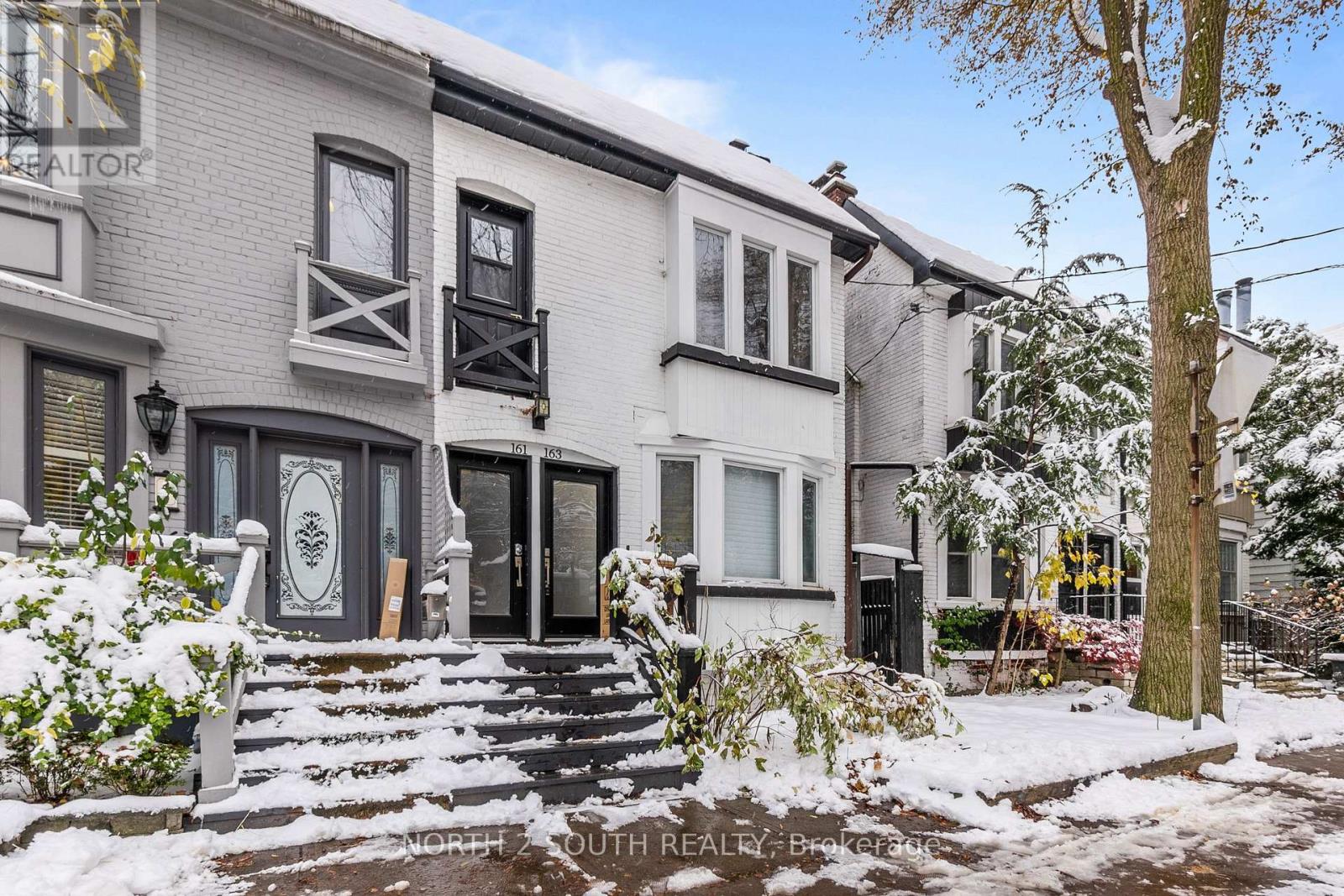 Upper - 161 Marlborough Place, Toronto, Ontario M5R 3J5 - Photo 3 - C13723528