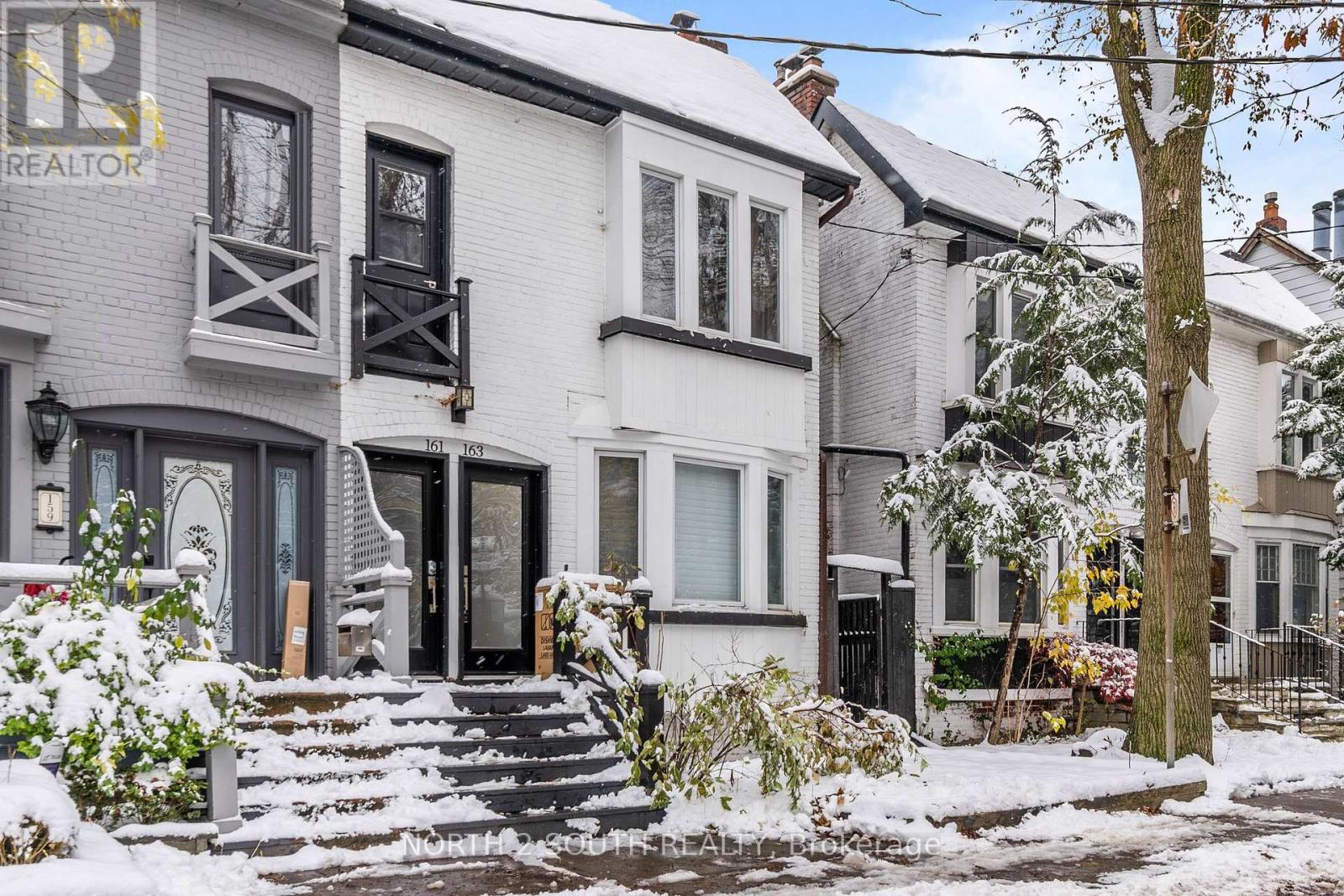 Upper - 161 Marlborough Place, Toronto, Ontario M5R 3J5 - Photo 4 - C13723528