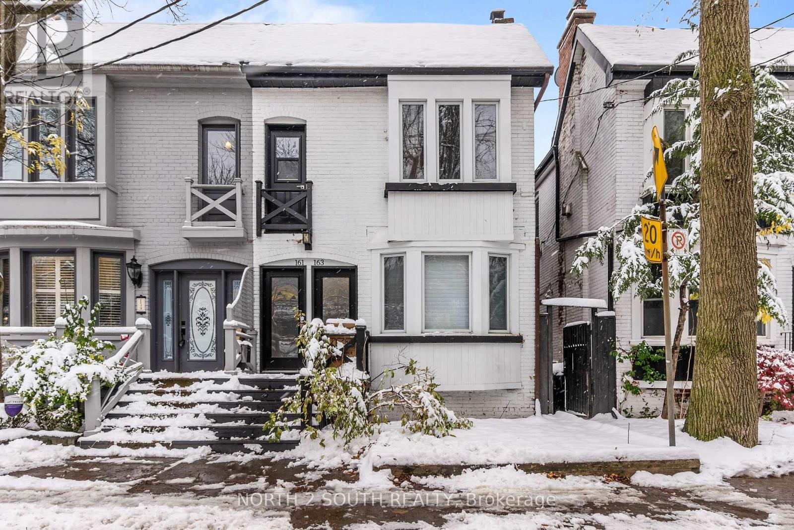 Upper - 161 Marlborough Place, Toronto, Ontario M5R 3J5 - Photo 5 - C13723528