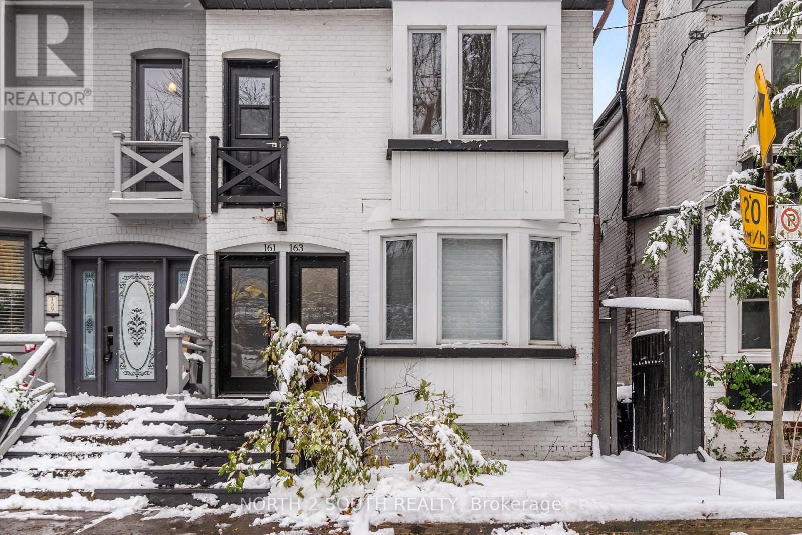 Upper - 161 Marlborough Place, Toronto, Ontario M5R 3J5 - Photo 6 - C13723528