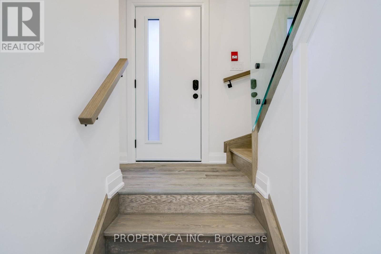 Laneway - 147 Denison Avenue, Toronto, Ontario  M5T 2N2 - Photo 21 - C13723664