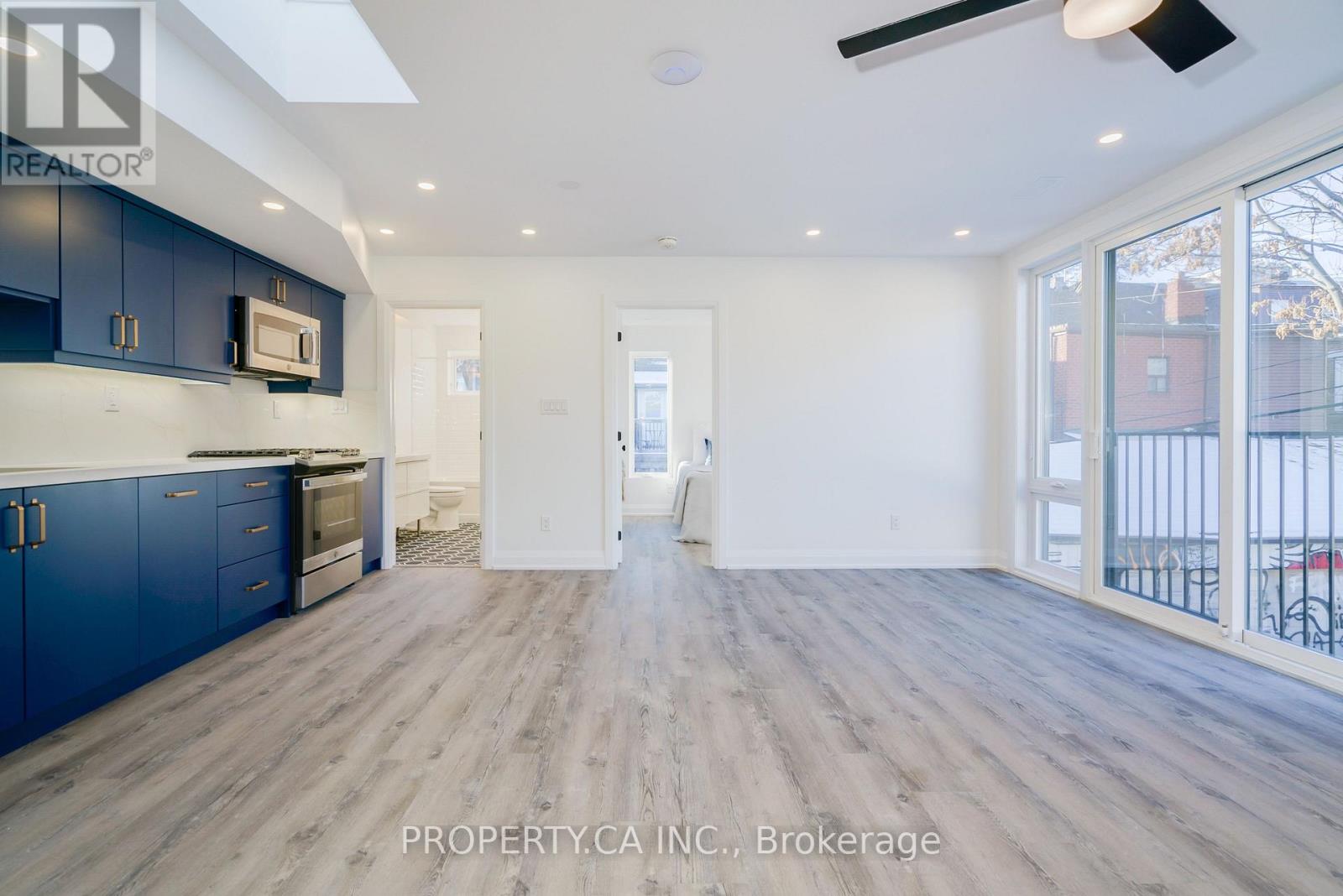 Laneway - 147 Denison Avenue, Toronto, Ontario  M5T 2N2 - Photo 9 - C13723664