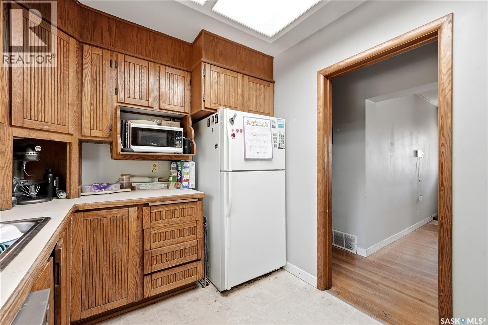 1722 Macpherson Avenue, Regina, Saskatchewan  S4S 4C9 - Photo 11 - SK046943