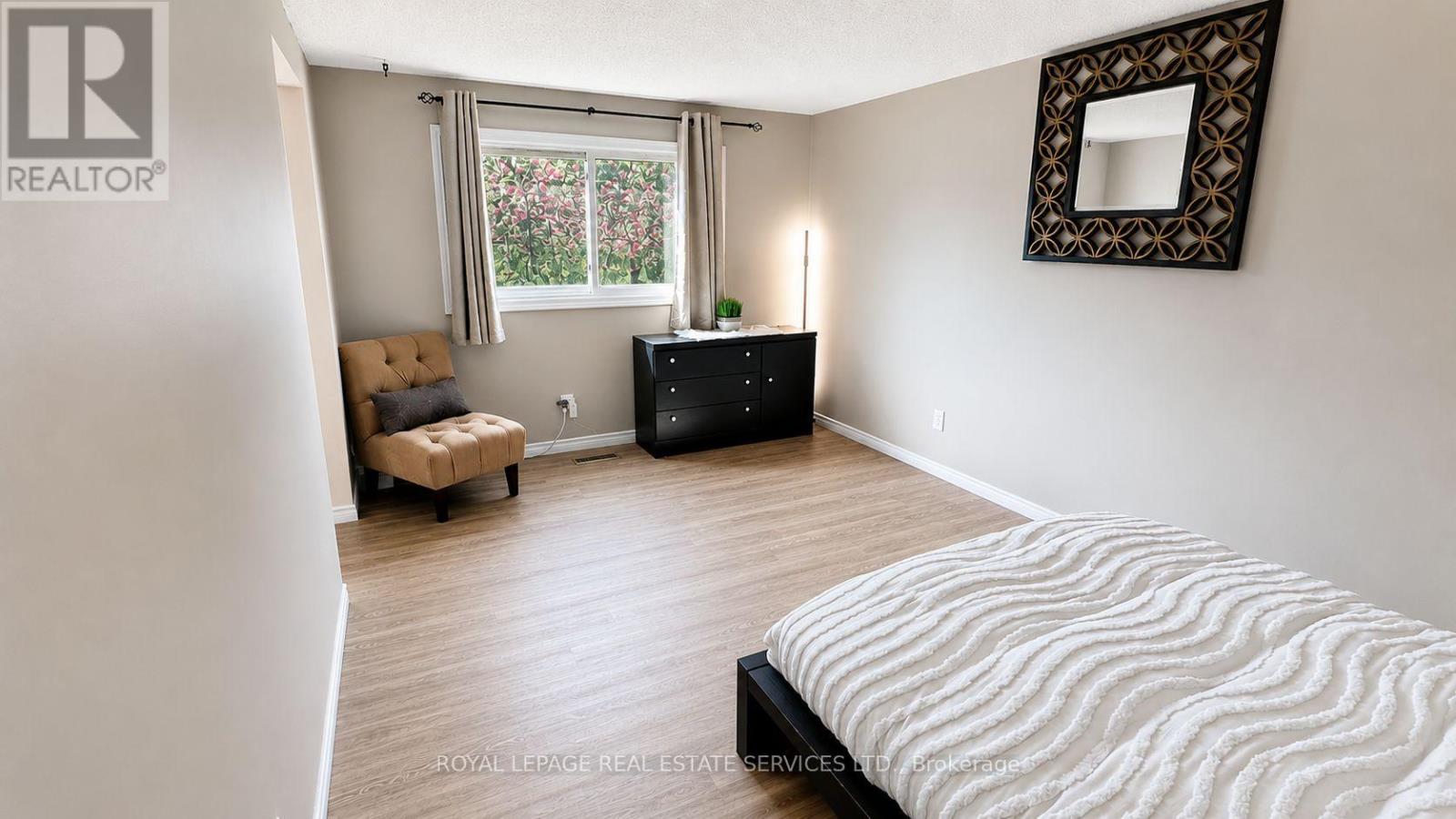 49 Lowder Place, Whitby, Ontario  L1N 8B8 - Photo 13 - E13723496