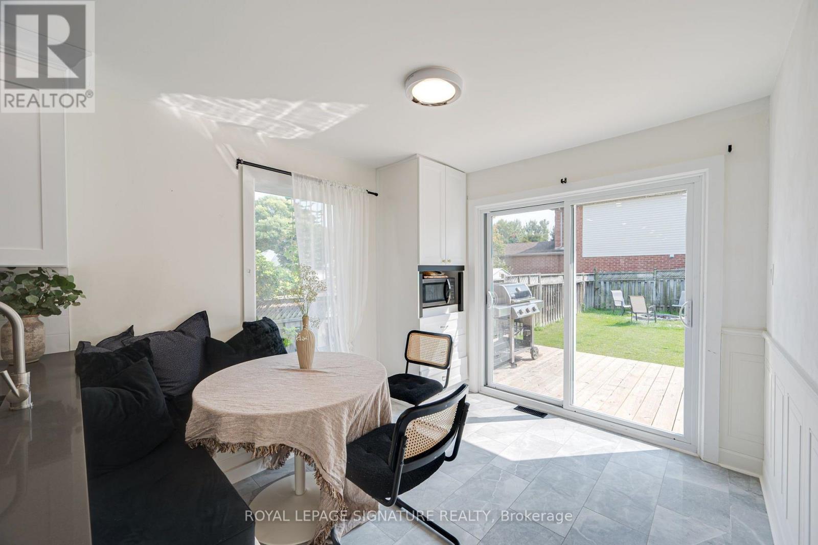1085 Kensington Street, Innisfil, Ontario  L9S 1T7 - Photo 11 - N13723460