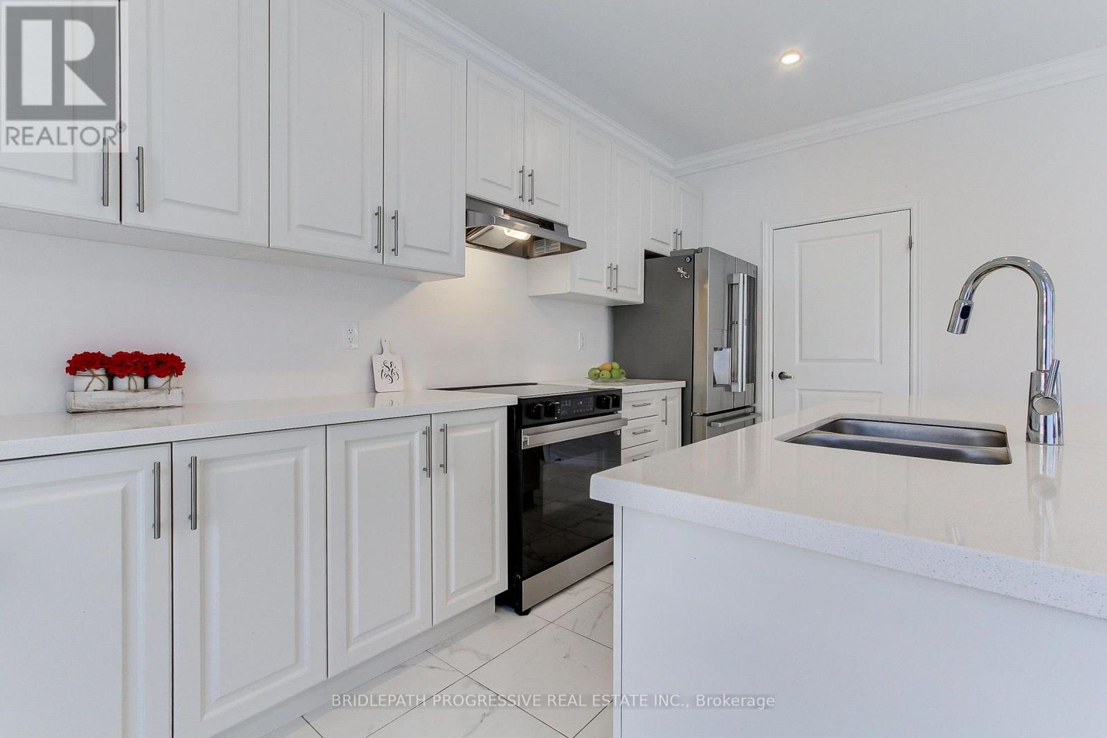 2 Big Canoe Drive, Georgina, Ontario  L0E 1R0 - Photo 17 - N13723504