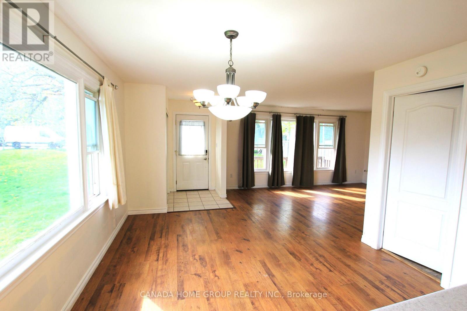 931 Goldie Street, Innisfil, Ontario L0L 1C0 - Photo 6 - N13723608