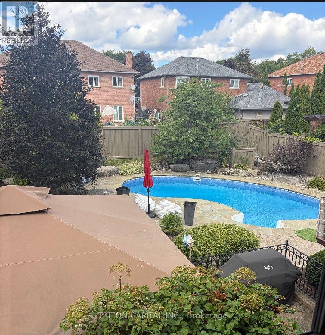 64 Dianawood Ridge, Vaughan, Ontario  L4L 6X9 - Photo 3 - N13723642