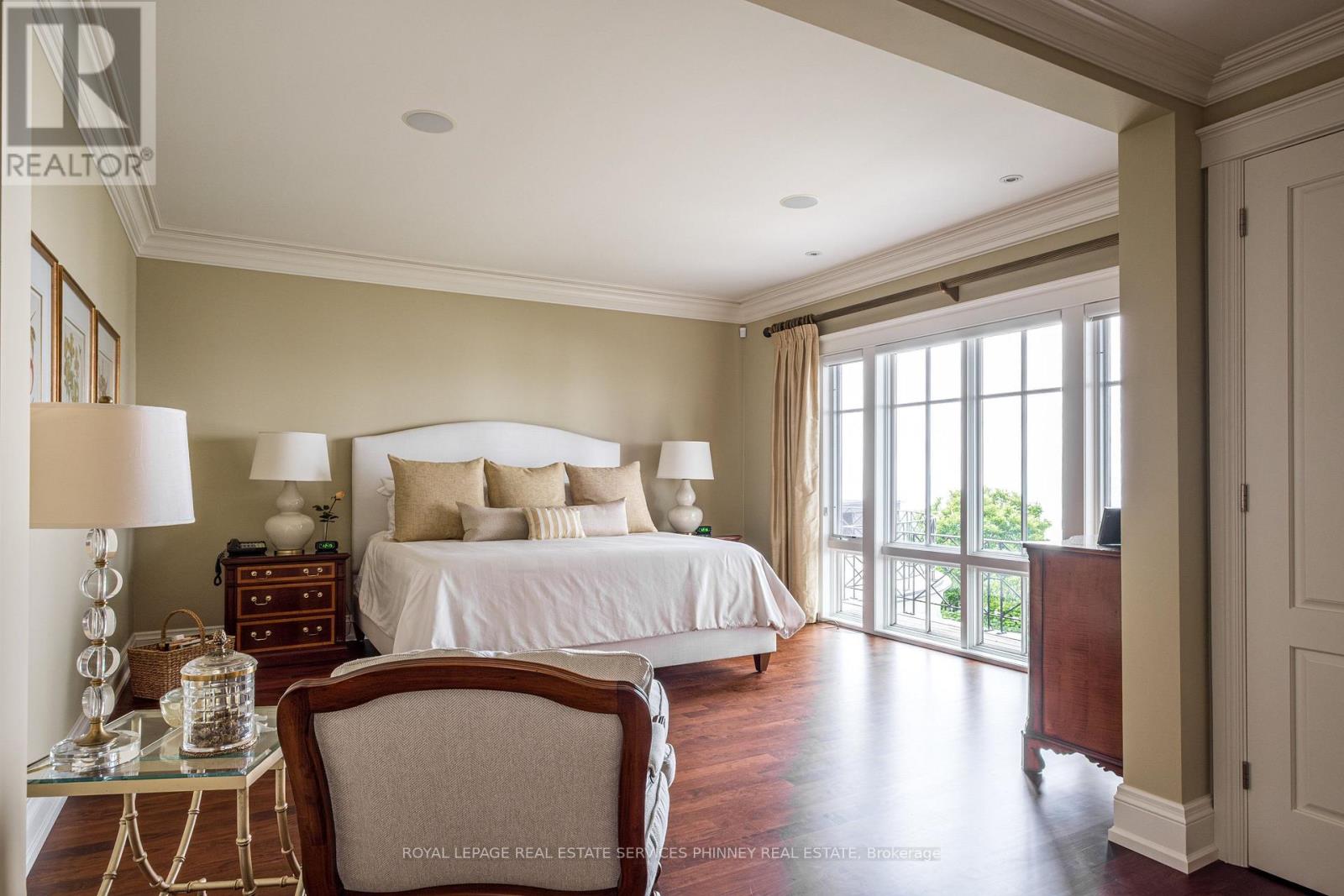 6 Ennisclare Drive W, Oakville, Ontario  L6J 4N2 - Photo 21 - W13723478