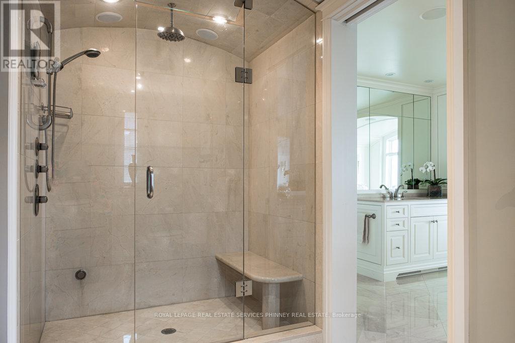 6 Ennisclare Drive W, Oakville, Ontario  L6J 4N2 - Photo 24 - W13723478