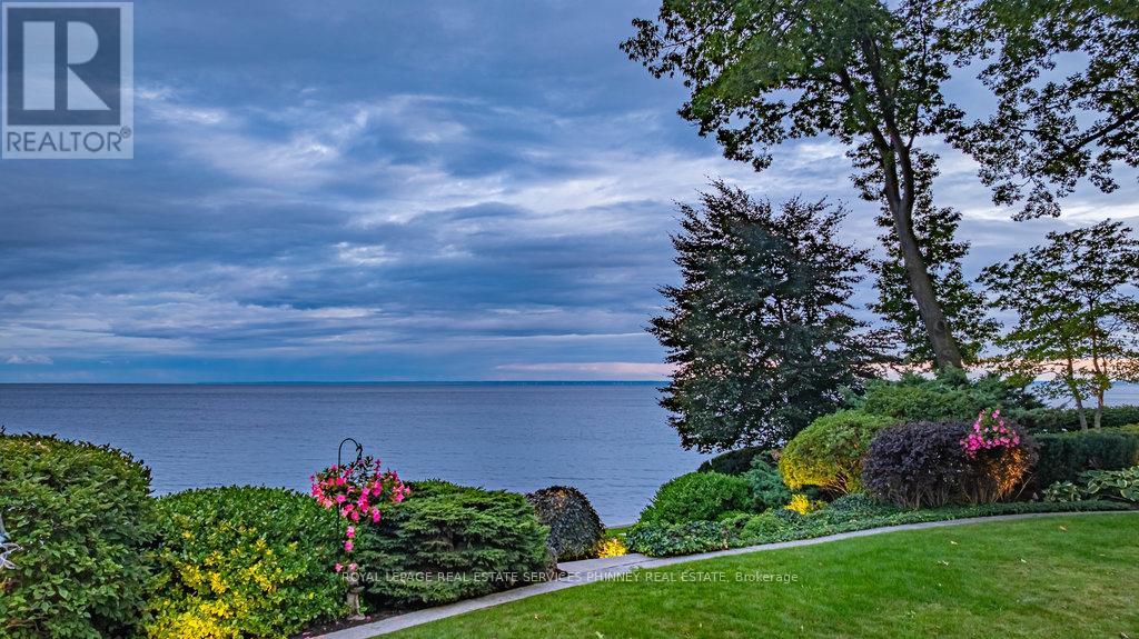 6 Ennisclare Drive W, Oakville, Ontario  L6J 4N2 - Photo 39 - W13723478