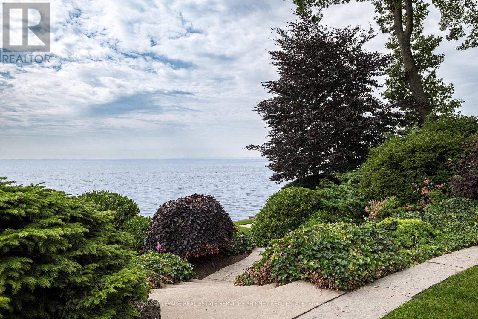 6 Ennisclare Drive W, Oakville, Ontario  L6J 4N2 - Photo 42 - W13723478