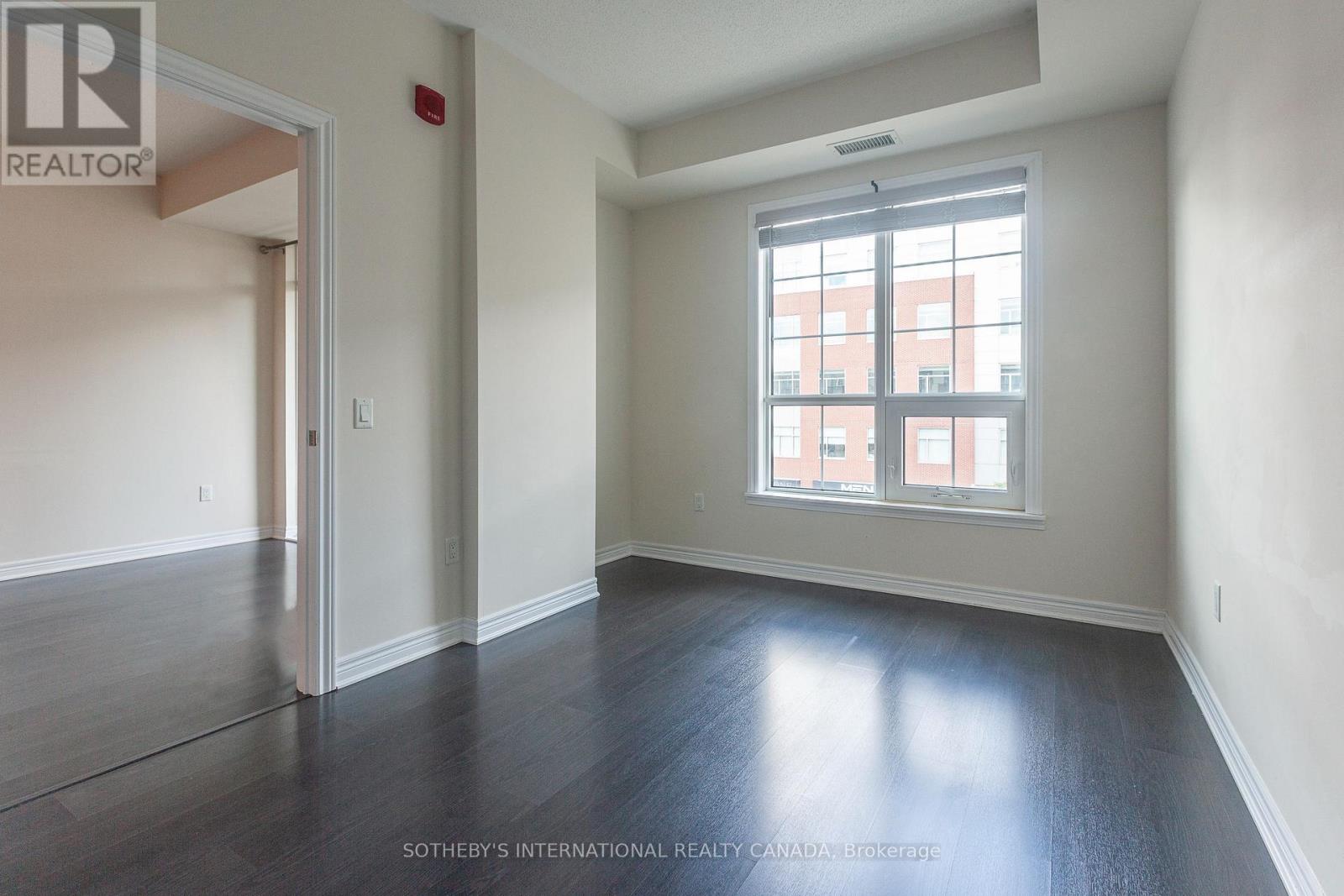 315 - 216 OAK PARK BOULEVARD