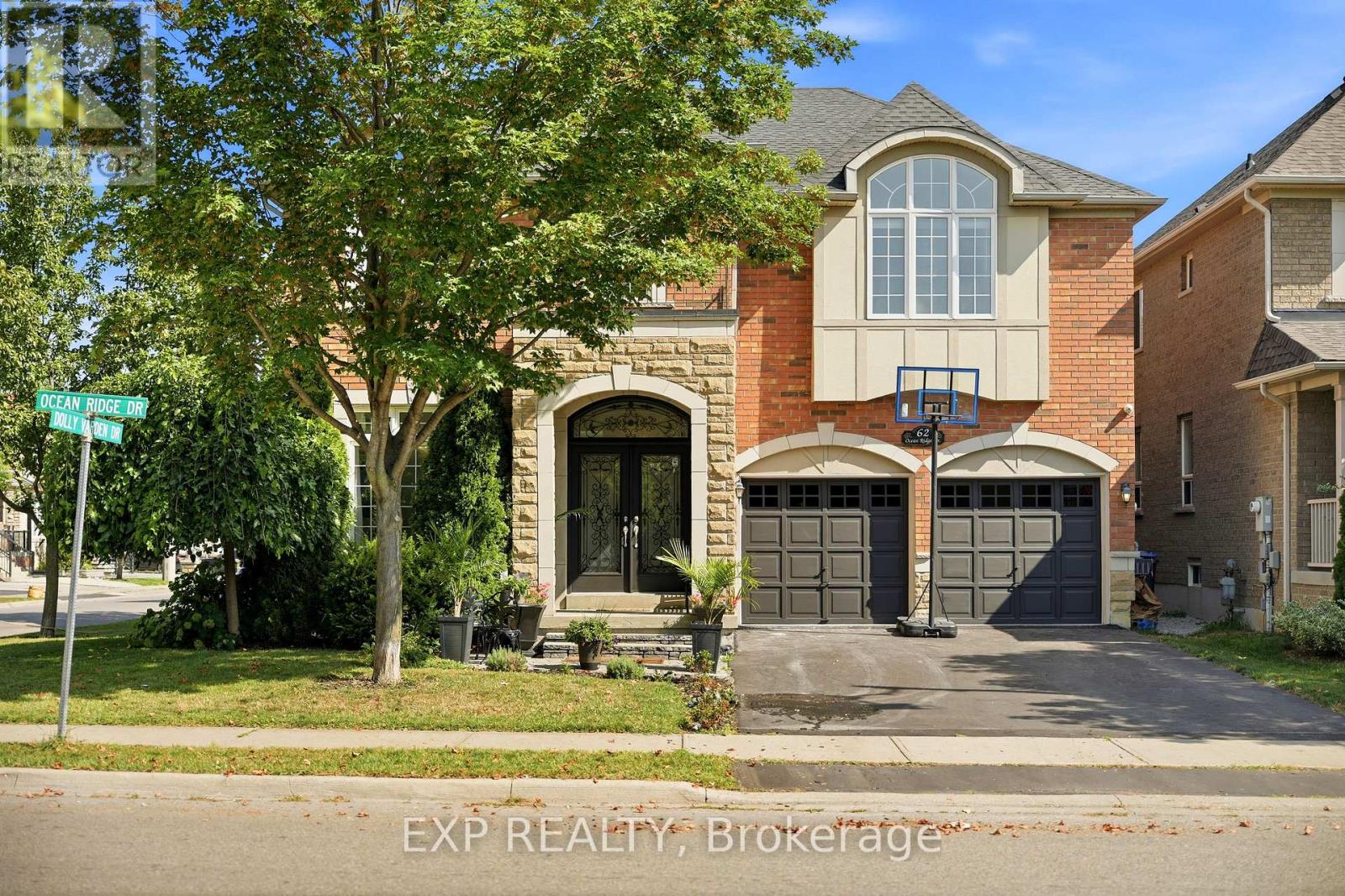 62 Ocean Ridge Drive, Brampton, Ontario  L6R 3L3 - Photo 1 - W13723658