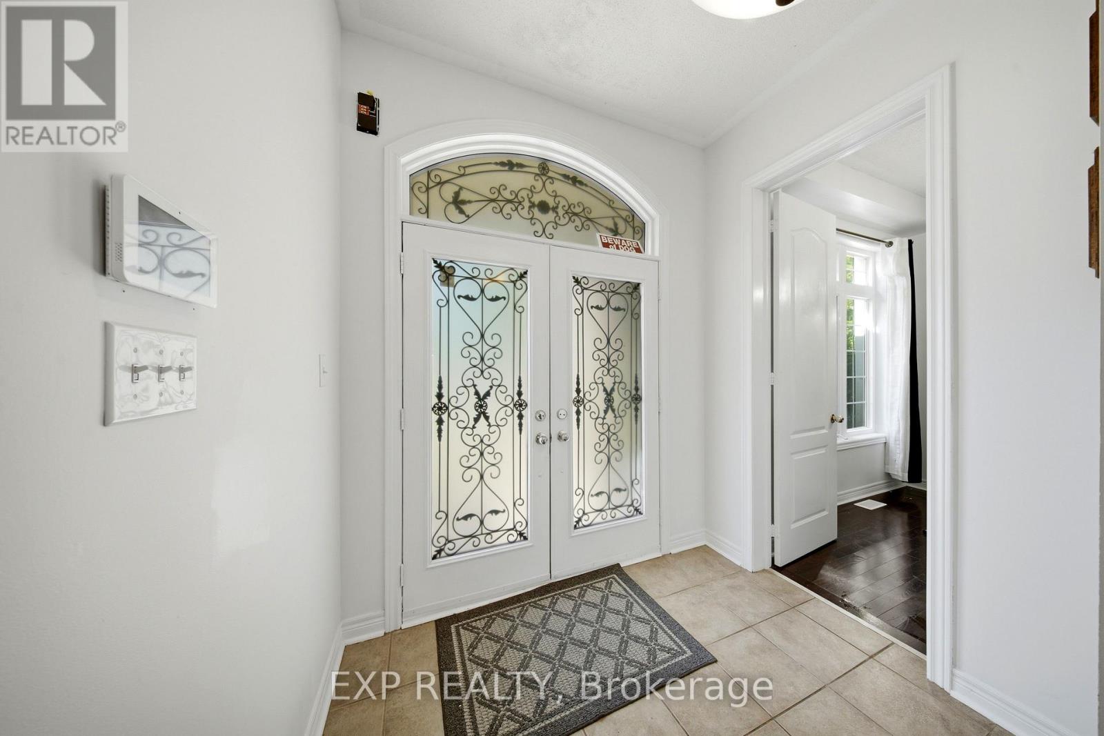 62 Ocean Ridge Drive, Brampton, Ontario  L6R 3L3 - Photo 5 - W13723658