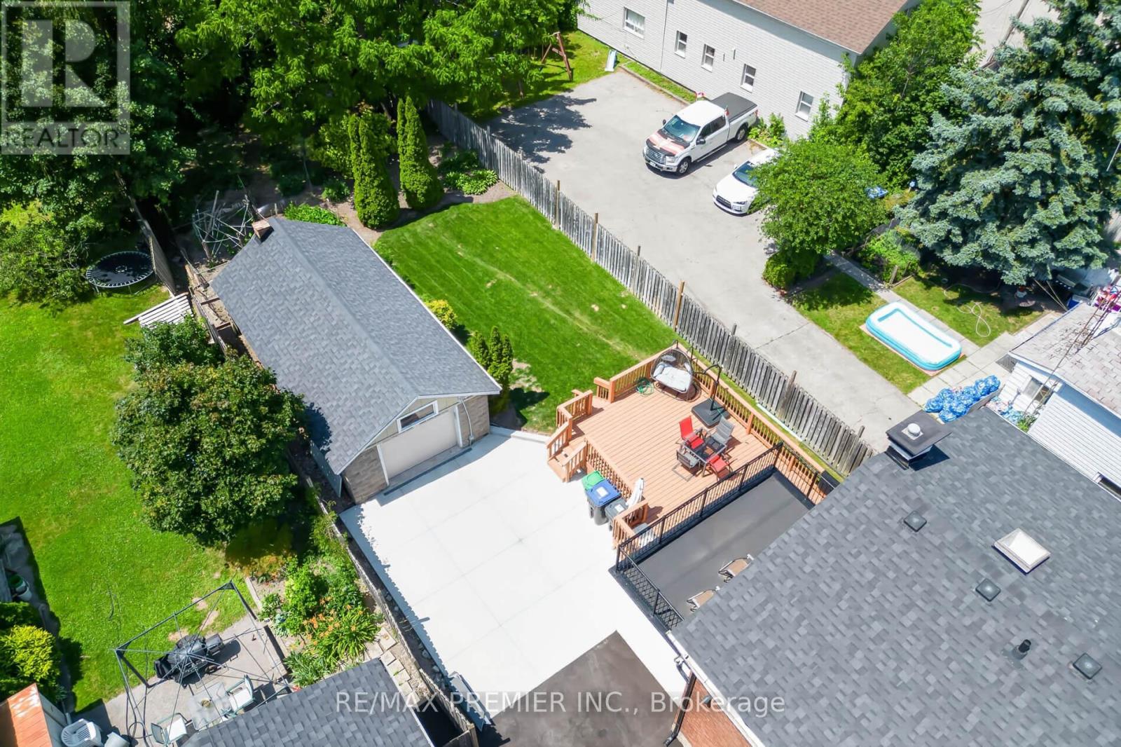 21 Elizabeth Street N, Brampton, Ontario  L6X 1S1 - Photo 38 - W13723662