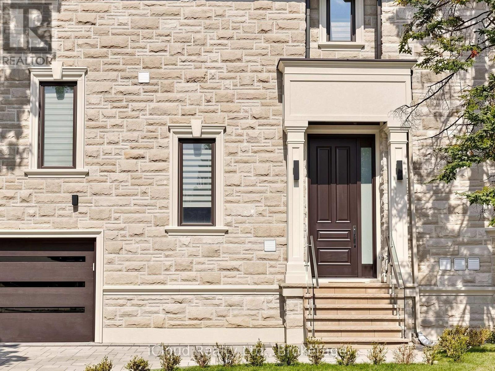 64 Risebrough Avenue, Toronto, Ontario  M2M 2E3 - Photo 5 - C13603888