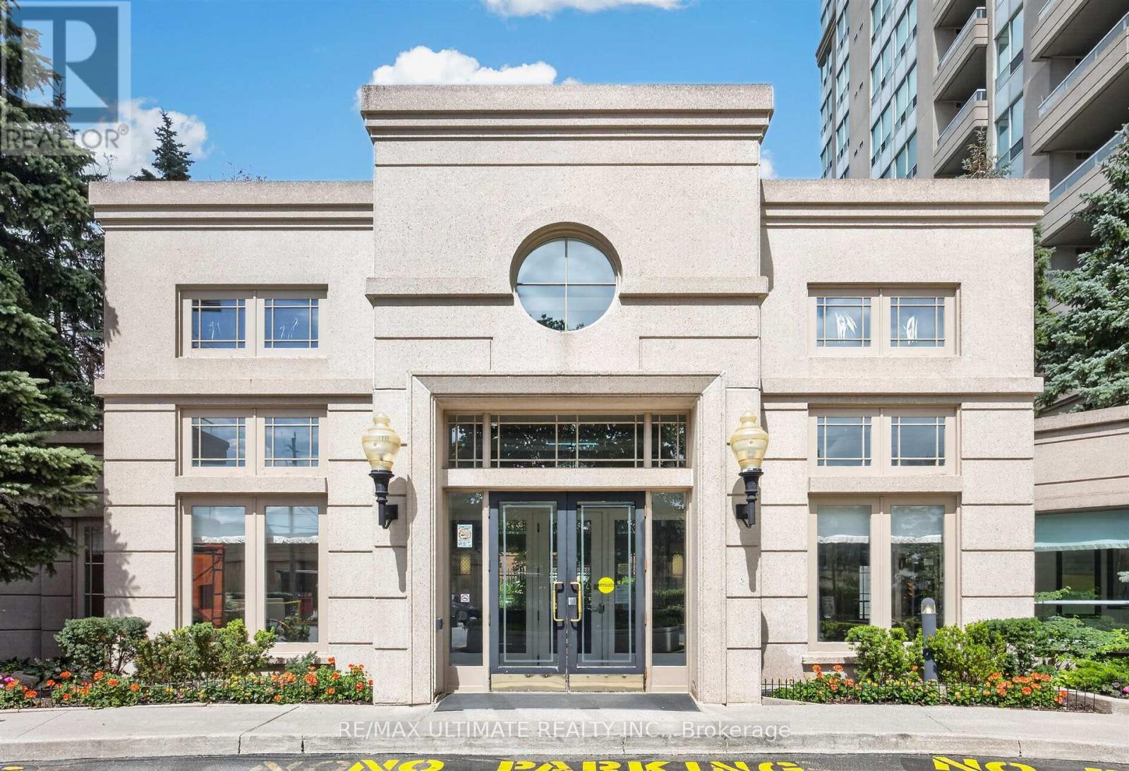 808 - 8 COVINGTON ROAD, Toronto, Ontario