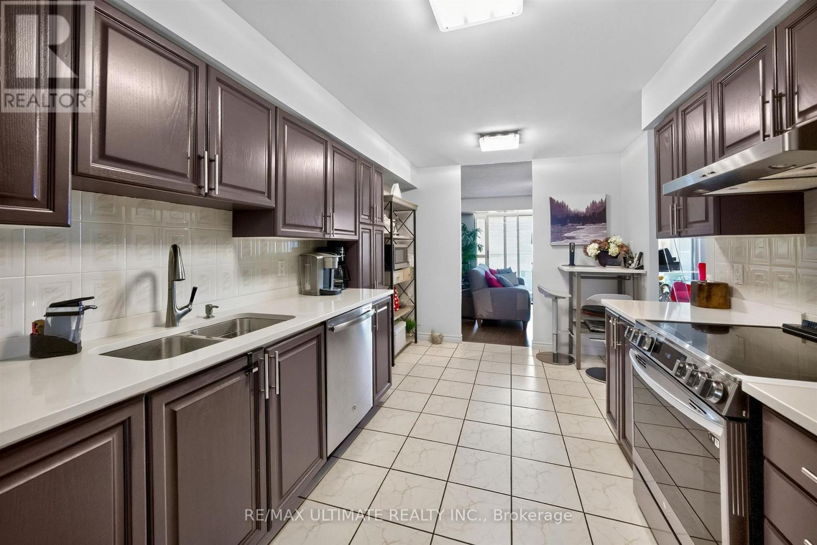 808 - 8 Covington Road, Toronto, Ontario  M6A 3E5 - Photo 12 - C13605376