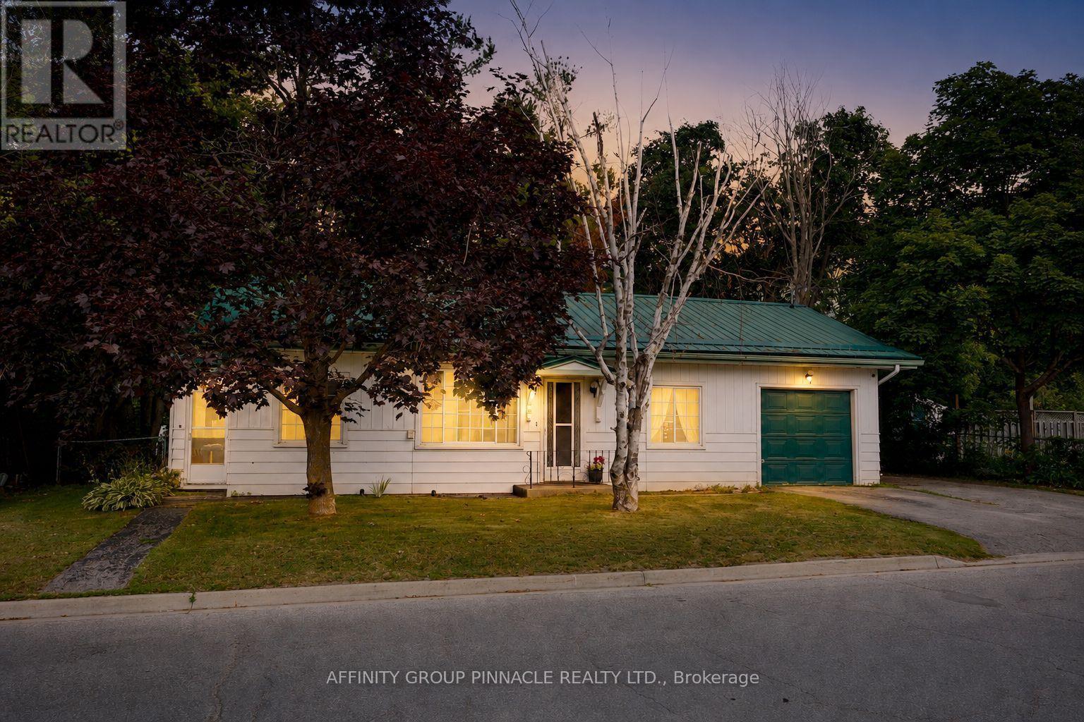 35 Clifton Street, Kawartha Lakes, Ontario  K0M 1N0 - Photo 4 - X13548720