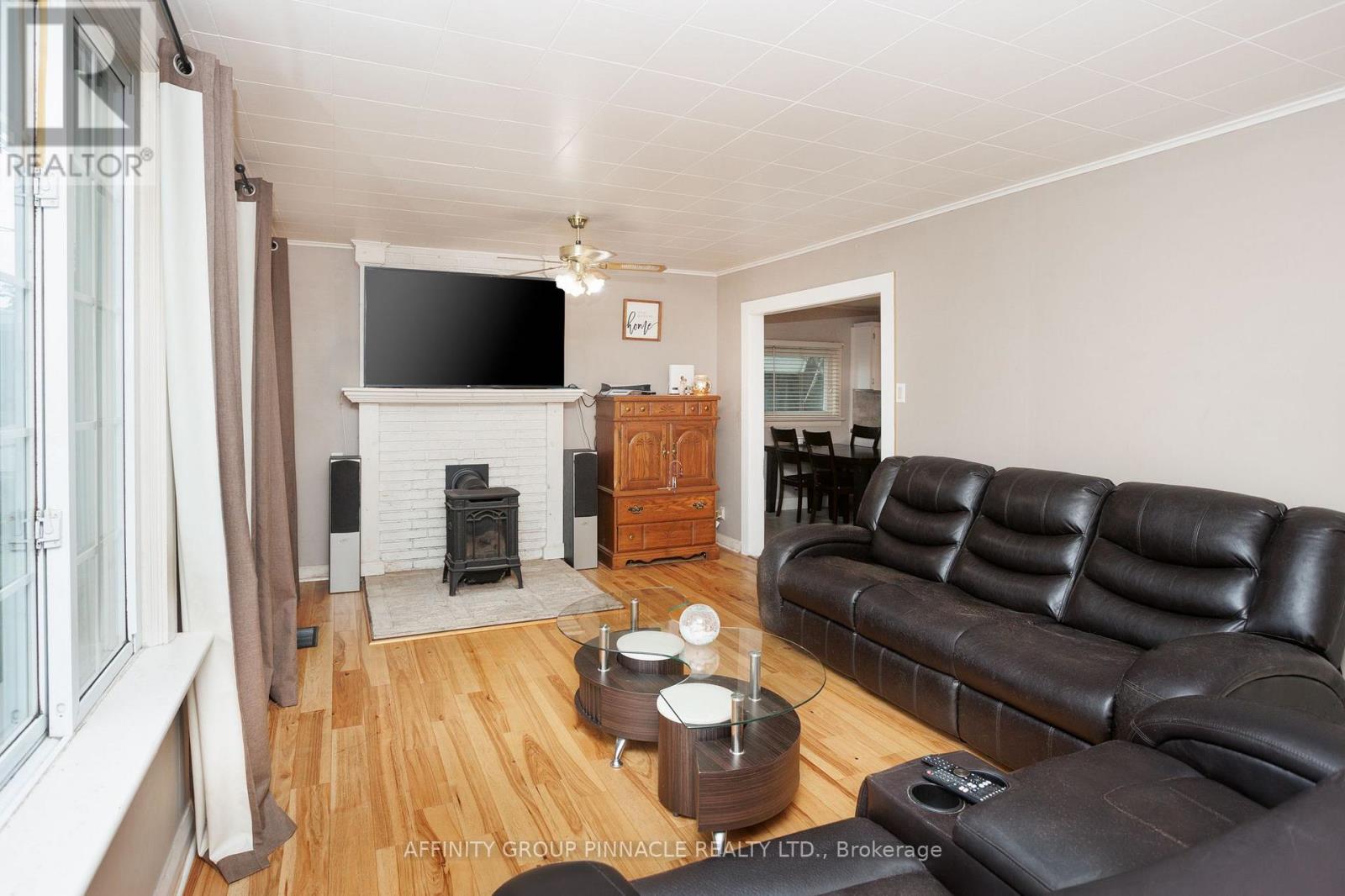 35 Clifton Street, Kawartha Lakes, Ontario  K0M 1N0 - Photo 9 - X13548720