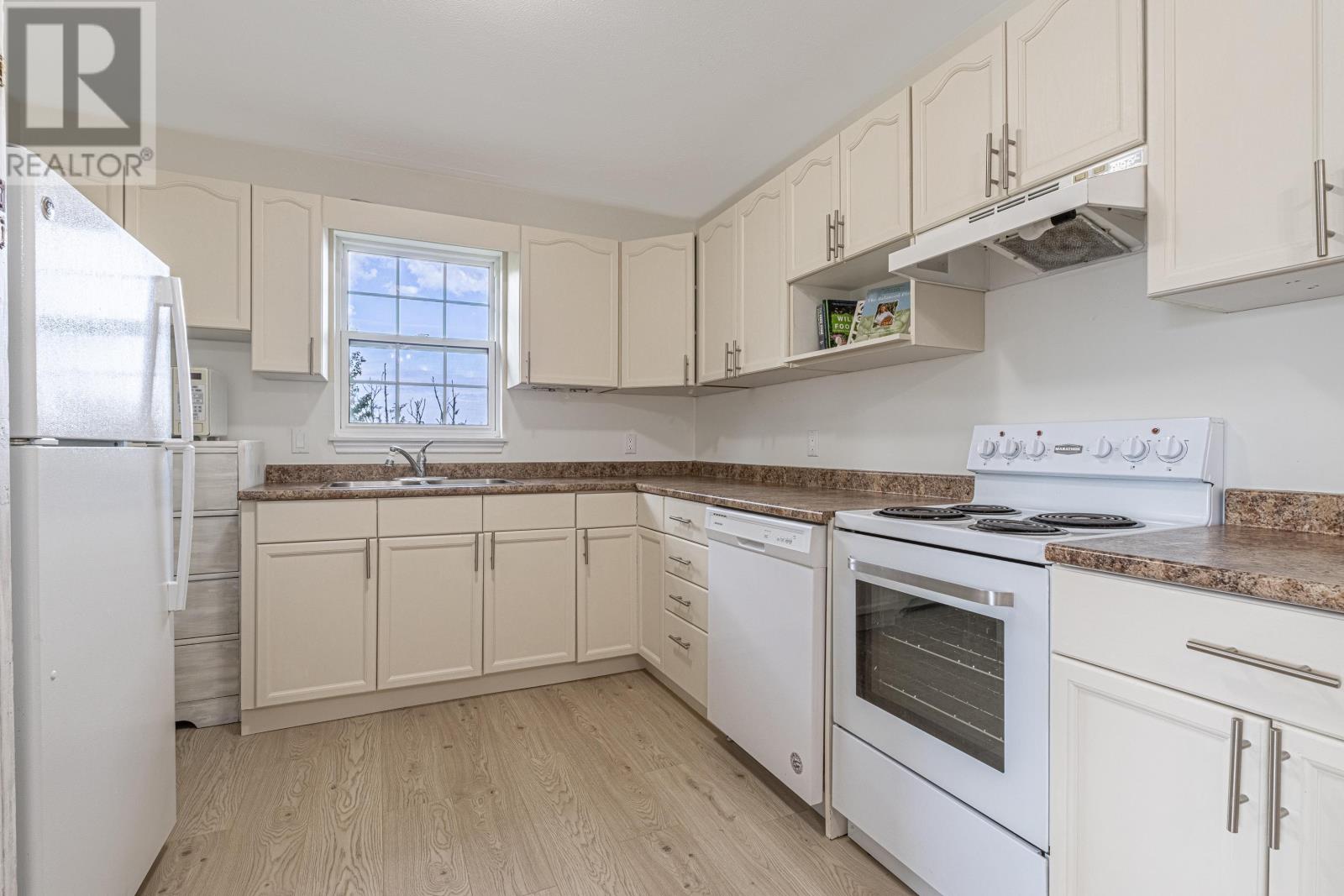 #12 18 Waterview Heights, Charlottetown, Prince Edward Island  C1A 9J5 - Photo 16 - 202621872