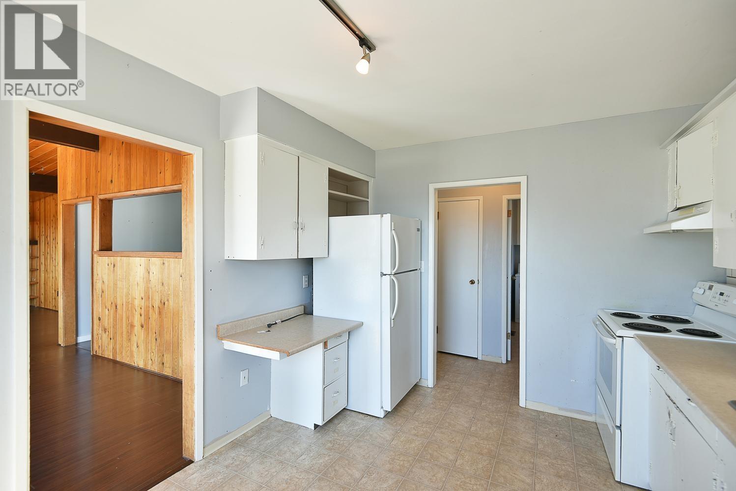4726 Laurel Avenue, Sechelt, British Columbia  V7Z 0E7 - Photo 7 - R3159654