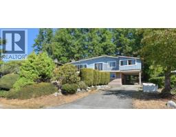 4726 LAUREL AVENUE, Sechelt, British Columbia