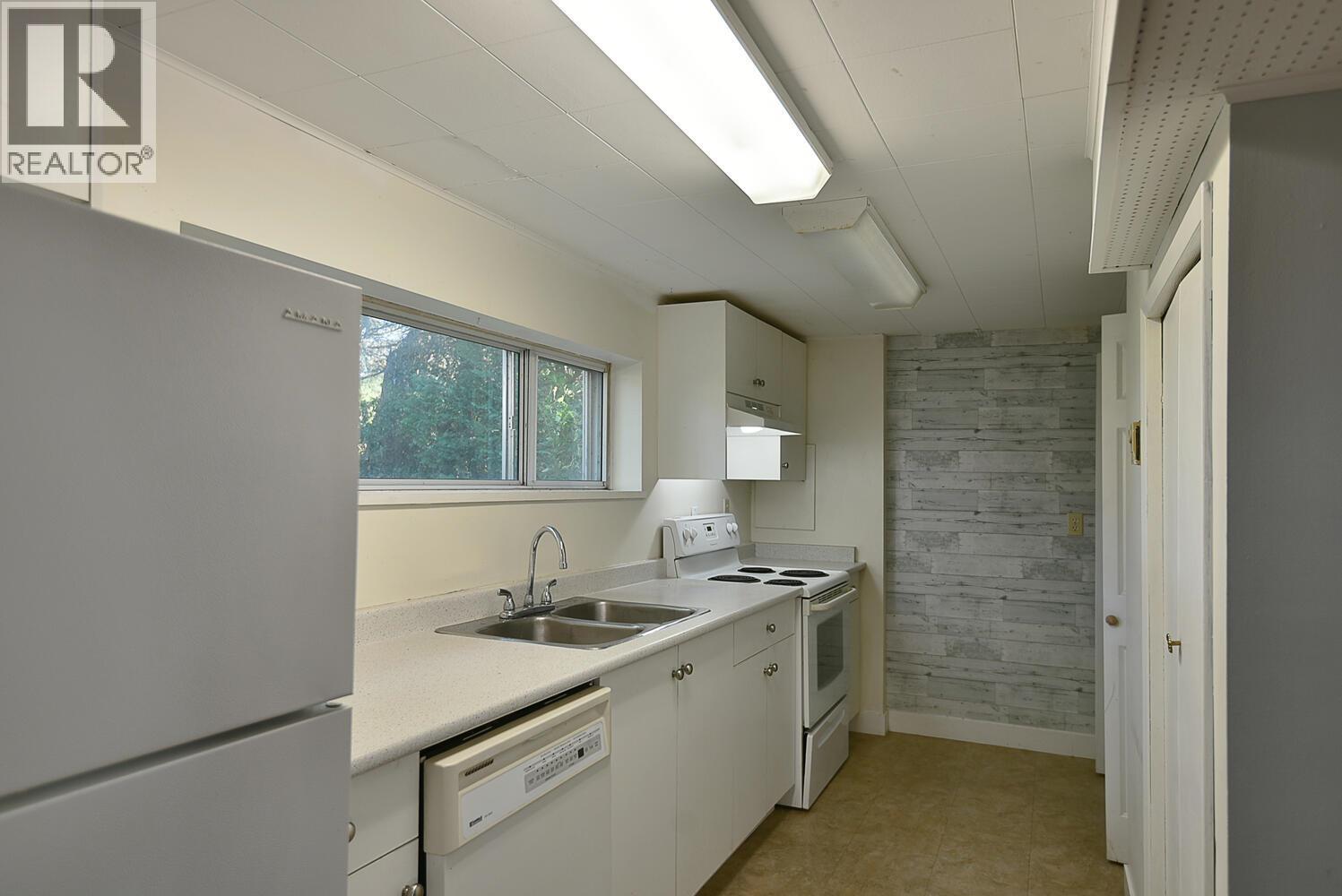 4726 Laurel Avenue, Sechelt, British Columbia  V7Z 0E7 - Photo 29 - R3159654