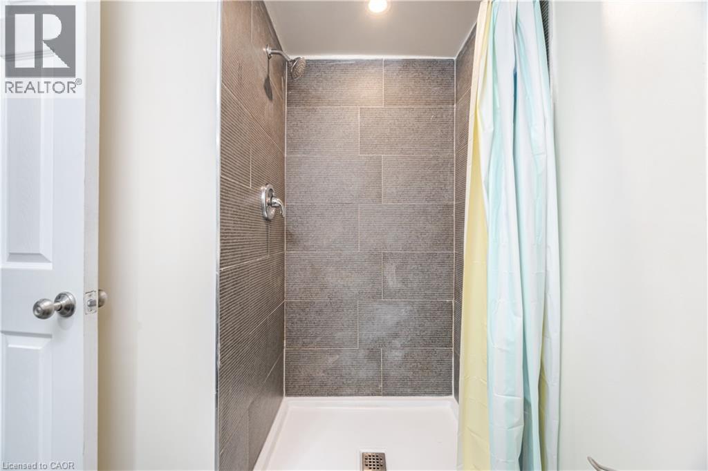 297 Mohawk Road W, Hamilton, Ontario  L9C 1W2 - Photo 32 - 40848071