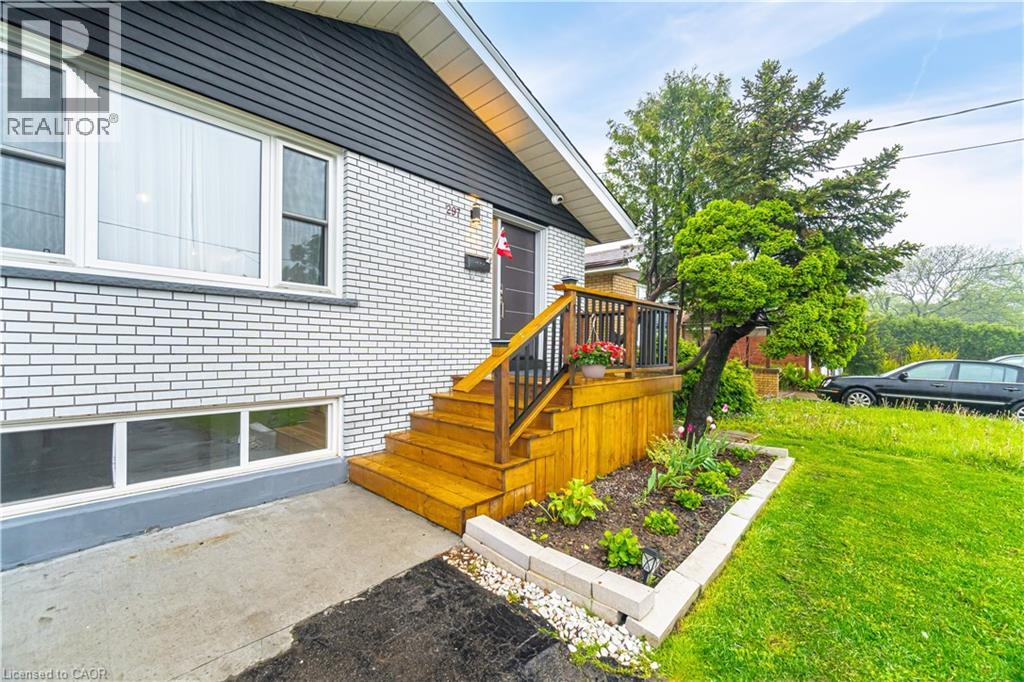 297 Mohawk Road W, Hamilton, Ontario  L9C 1W2 - Photo 3 - 40848071