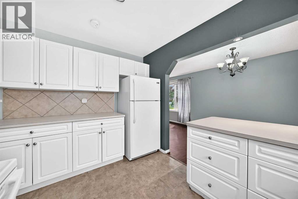 5116 Forego Avenue, Calgary, Alberta  T2A 2C6 - Photo 9 - A2340979