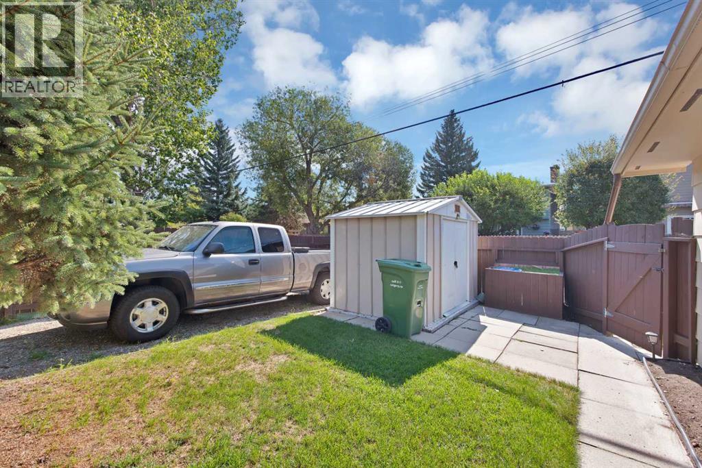 256 Parkwood Close SE, Calgary, Alberta  T2J 3V9 - Photo 40 - A2340698