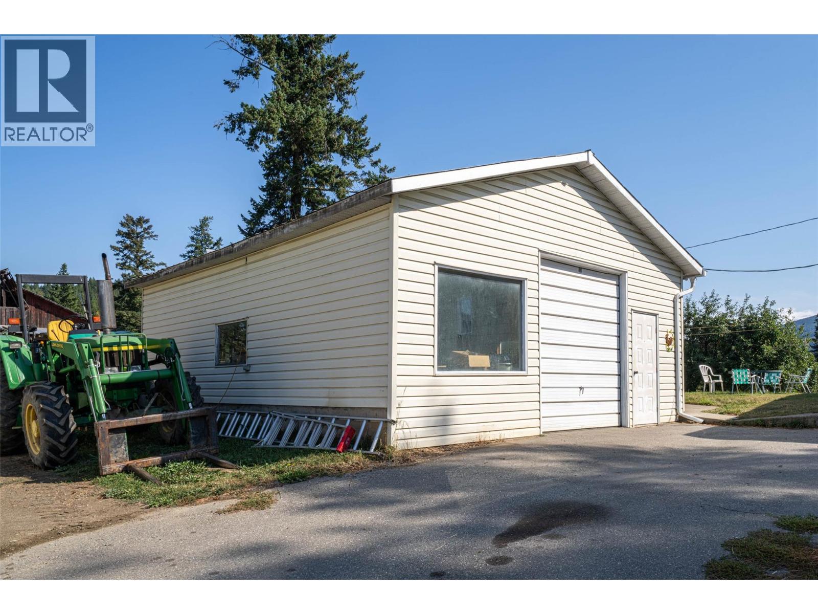 4210 White Lake Road, Tappen, British Columbia  V0E 2W1 - Photo 35 - 10362758