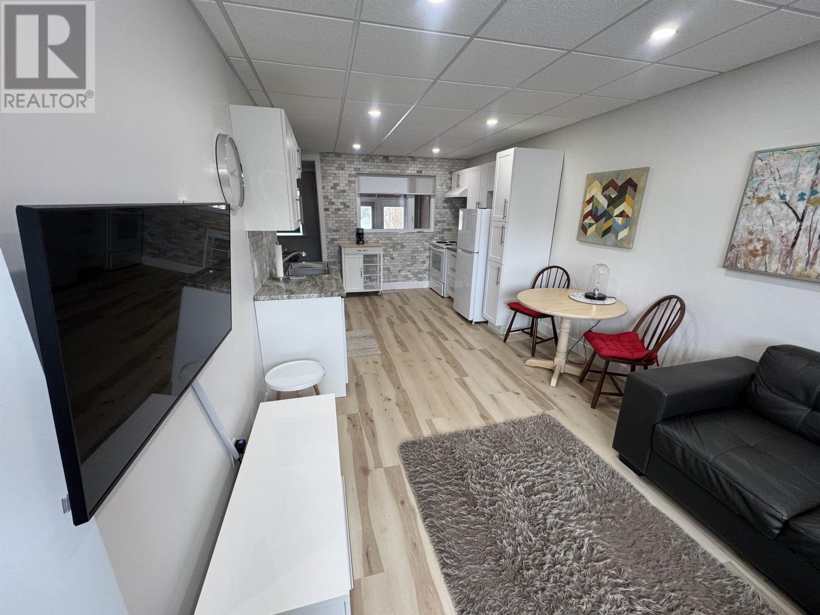 84 Machar Ave, Thunder Bay, Ontario  P7B 2Y6 - Photo 10 - TB2601346