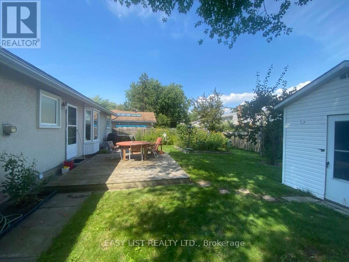 2154 Dutton Crescent, Ottawa, Ontario  K1J 6K4 - Photo 6 - X13723686