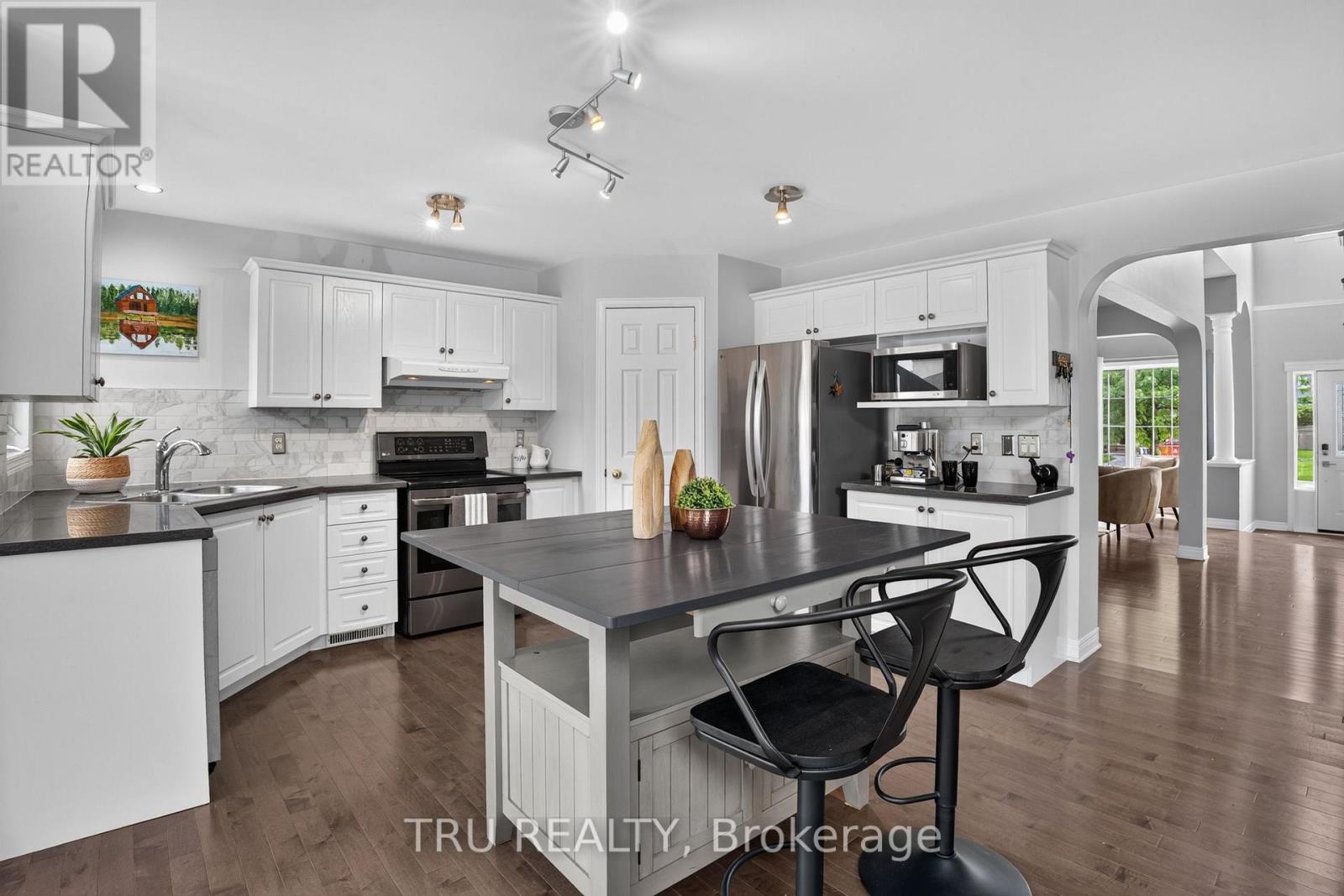 57 Golflinks Drive, Ottawa, Ontario  K2J 4Y4 - Photo 8 - X13723714