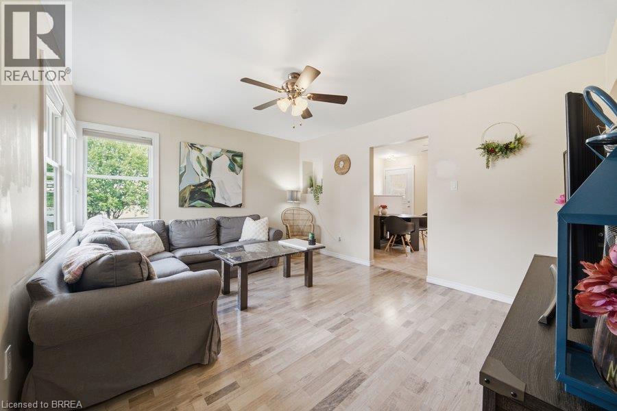 27 Frank Street, Brantford, Ontario  N3T 5C8 - Photo 4 - 40859134