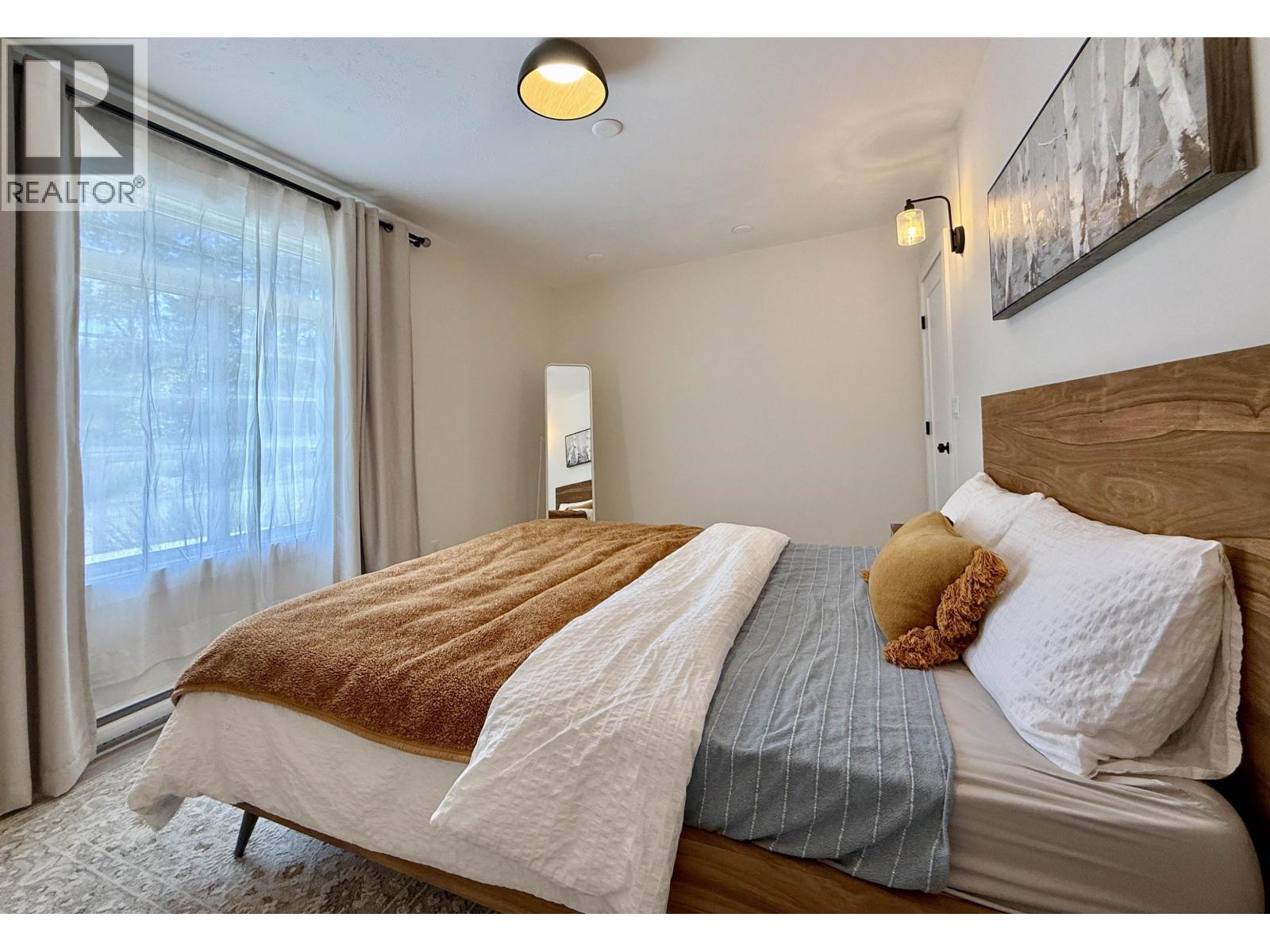6376 Sunshine Coast Highway, Sechelt, British Columbia  V7Z 0M3 - Photo 16 - R3159703