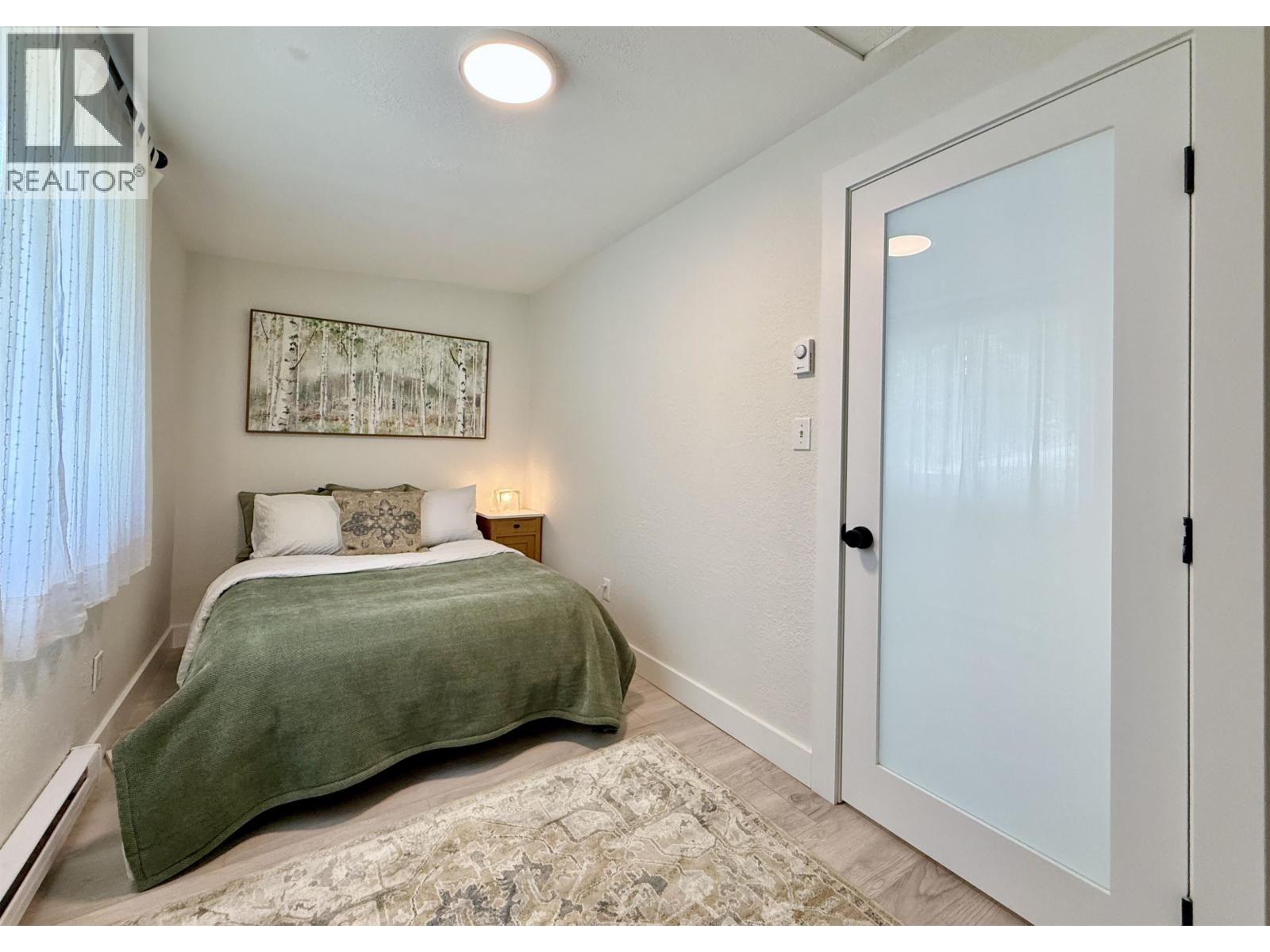 6376 Sunshine Coast Highway, Sechelt, British Columbia  V7Z 0M3 - Photo 18 - R3159703