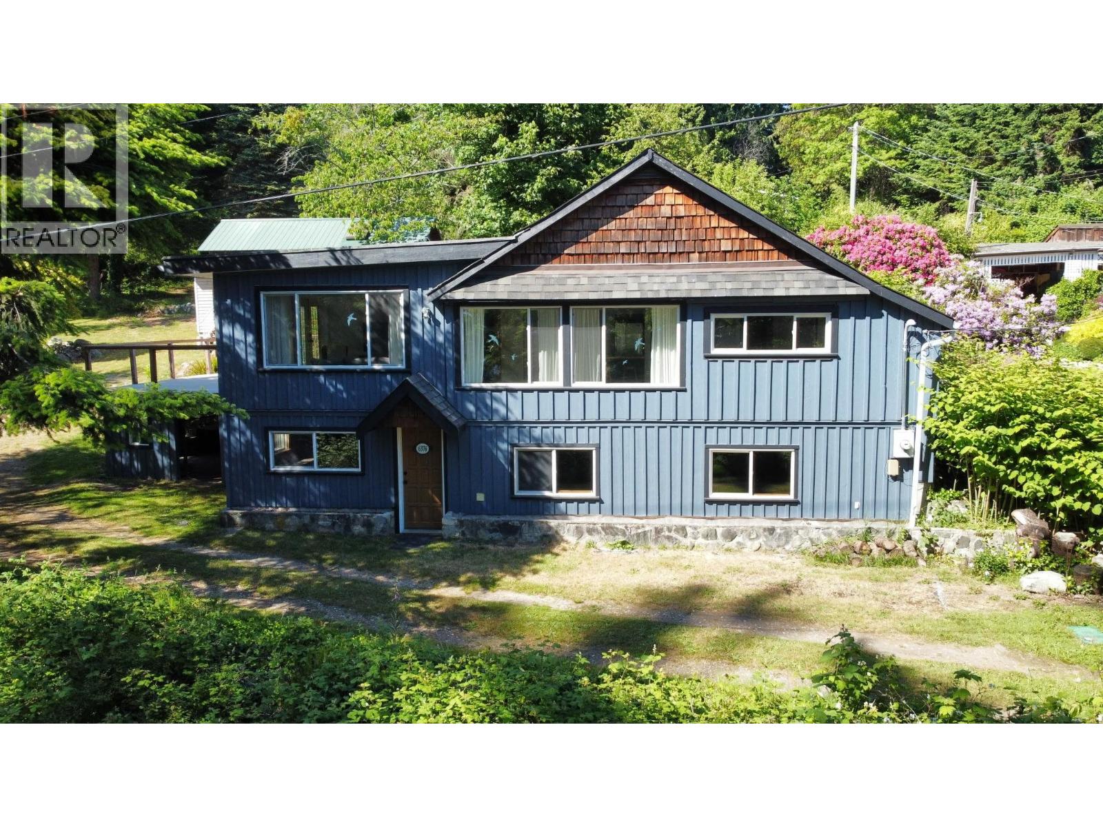 6376 Sunshine Coast Highway, Sechelt, British Columbia  V7Z 0M3 - Photo 2 - R3159703
