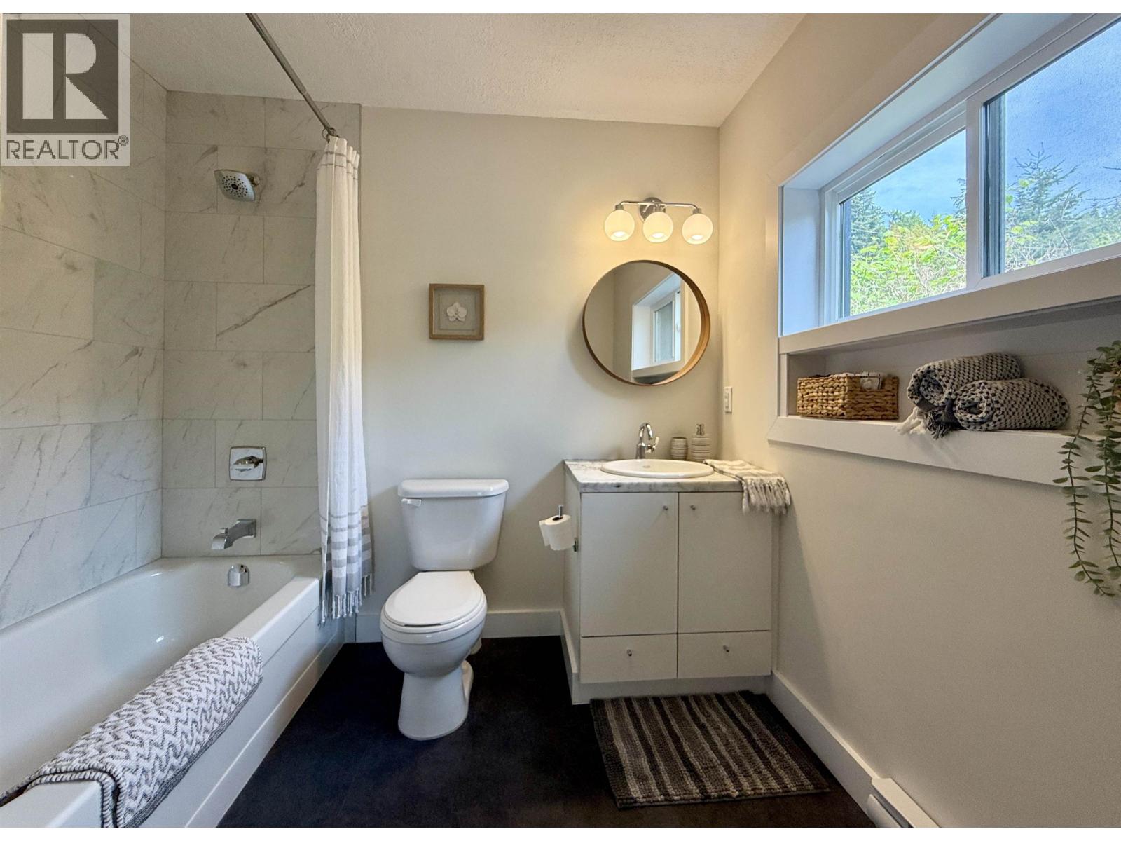 6376 Sunshine Coast Highway, Sechelt, British Columbia  V7Z 0M3 - Photo 21 - R3159703