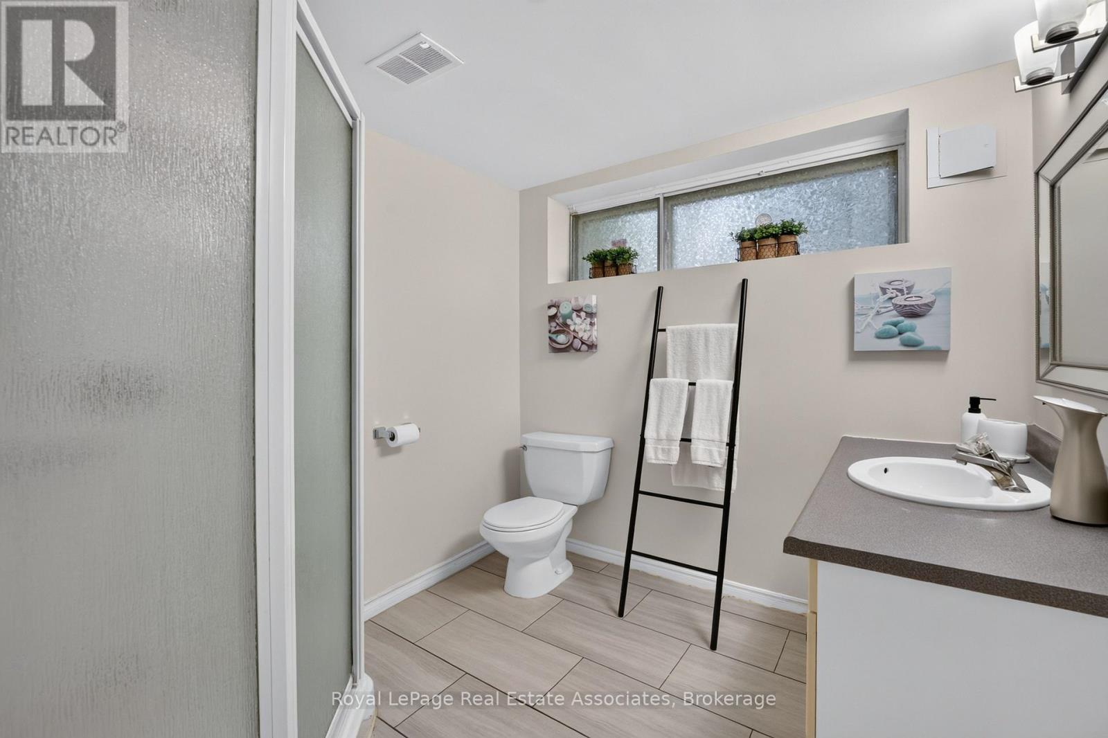 7 Greening Crescent, Toronto, Ontario  M9A 1N9 - Photo 35 - W13722596