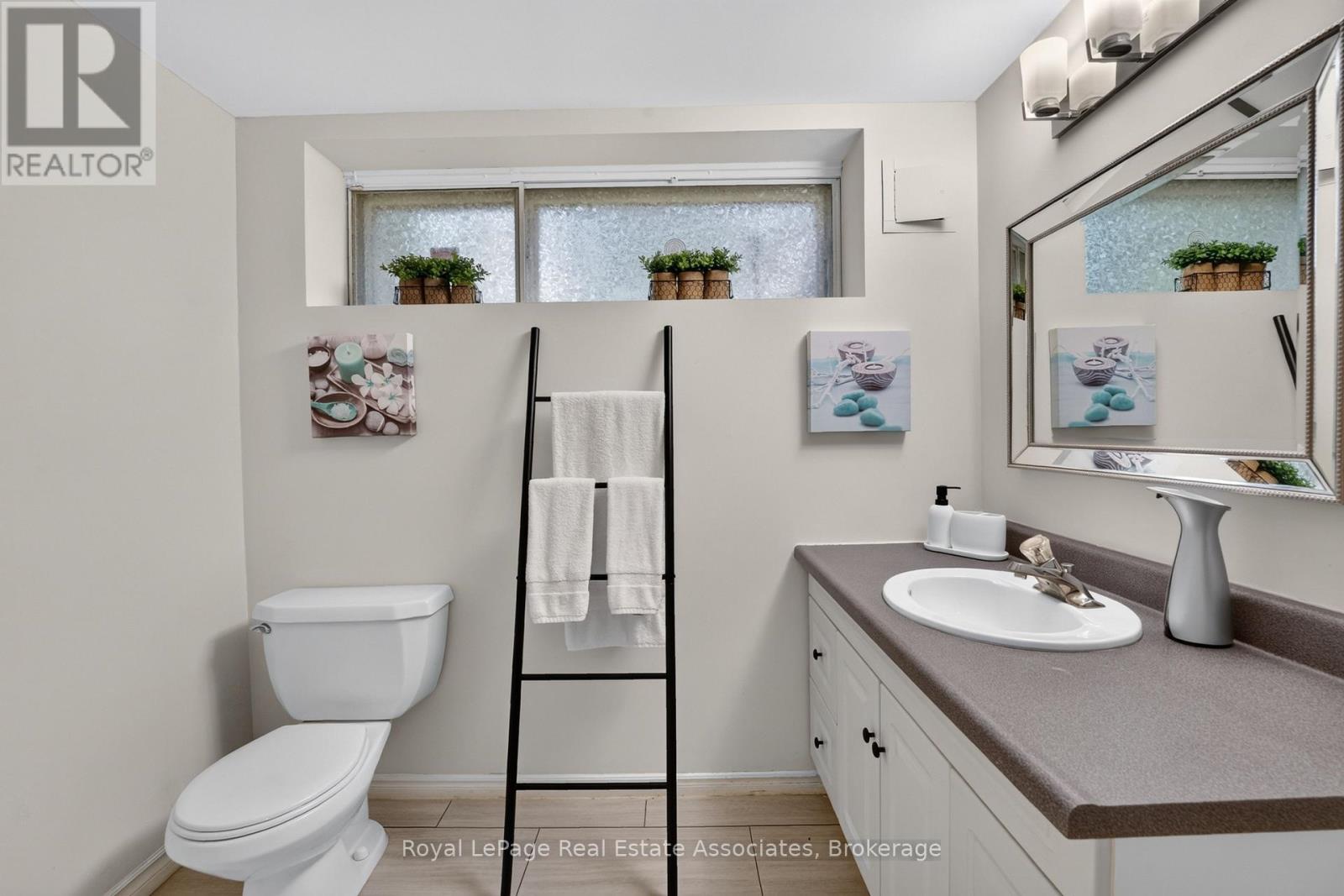 7 Greening Crescent, Toronto, Ontario  M9A 1N9 - Photo 36 - W13722596
