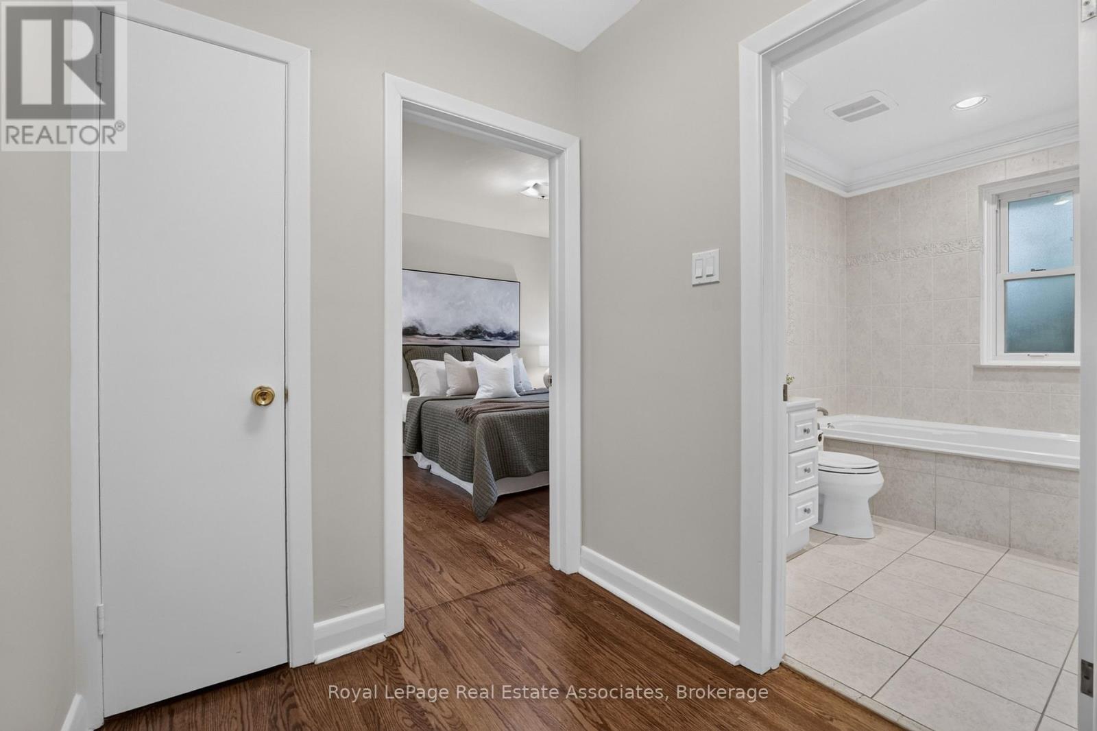 7 Greening Crescent, Toronto, Ontario  M9A 1N9 - Photo 25 - W13722596