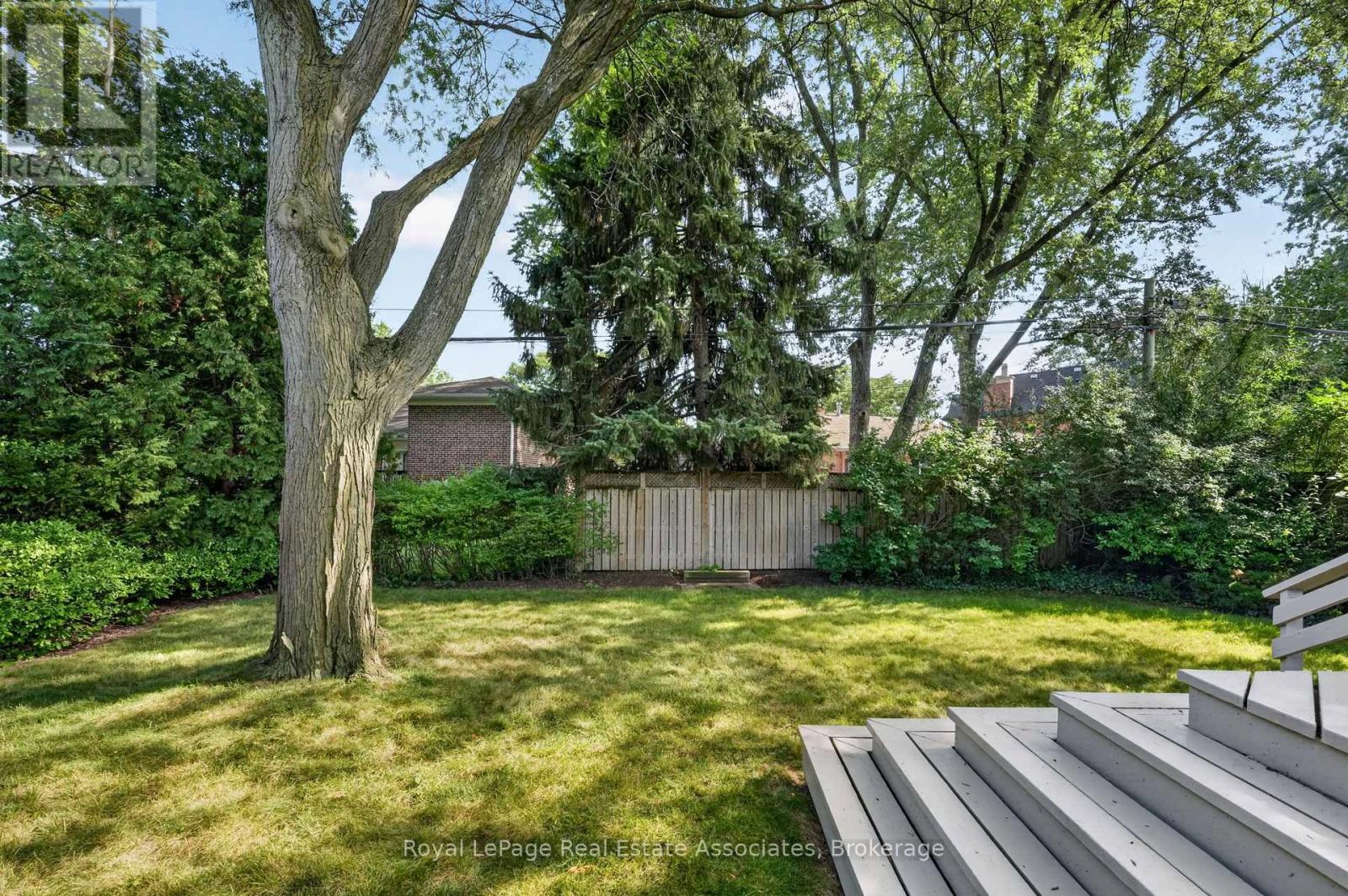 7 Greening Crescent, Toronto, Ontario  M9A 1N9 - Photo 44 - W13722596